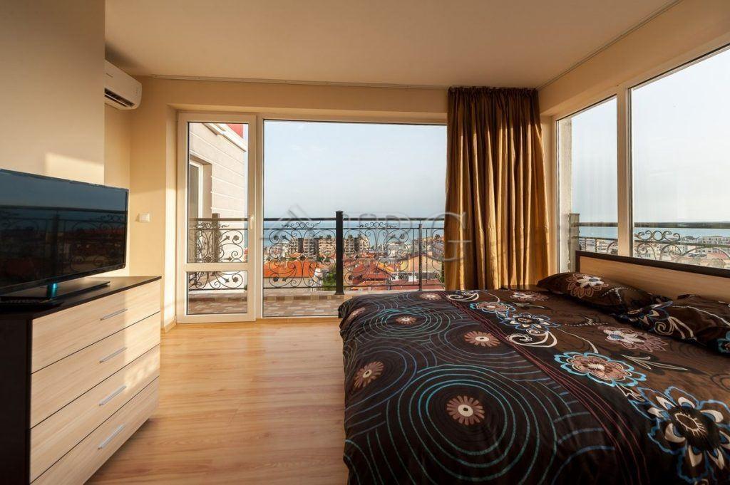 Apart-Hotel with 13 Apartments Sveti Vlas, 300m to Beach — photo 12 of 25