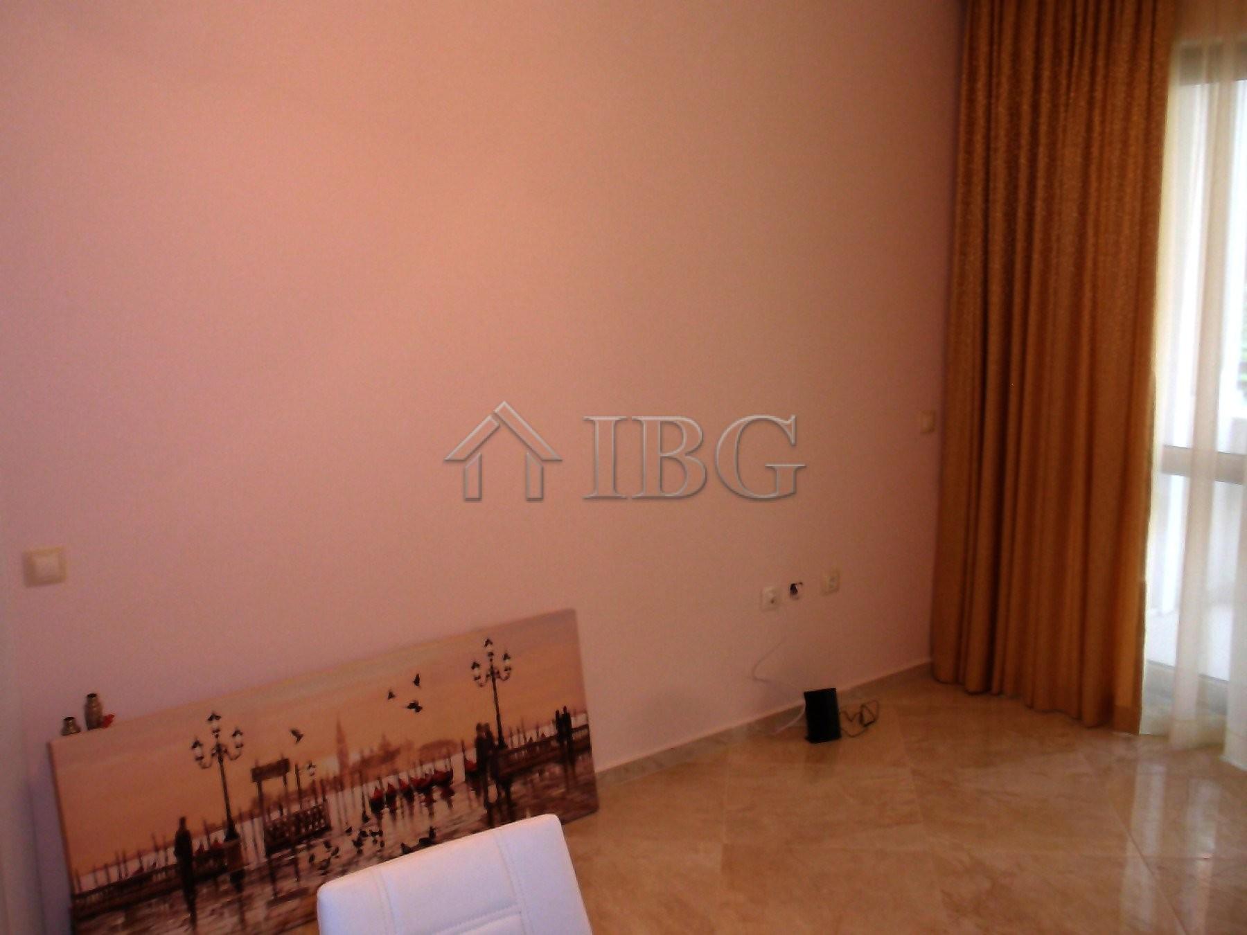 Furnished 1-Bedroom apartment in Villa Florence, St.Vlas — photo 9 of 25