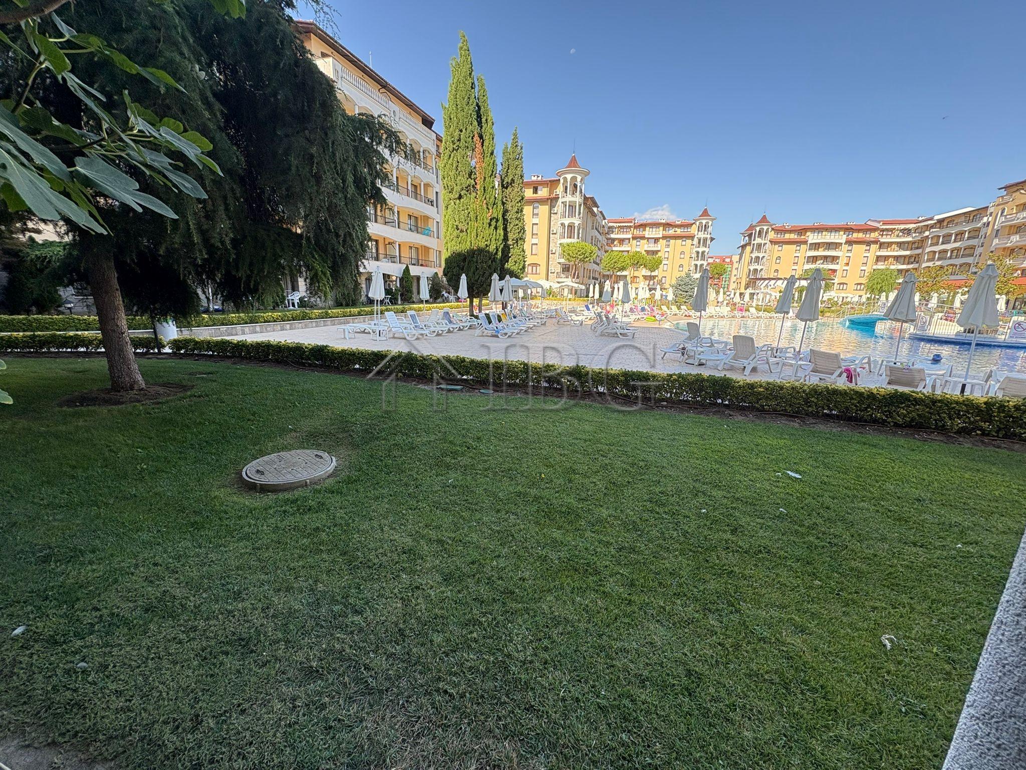 Apartment with Pool View Royal Sun, Sunny Beach — photo 3