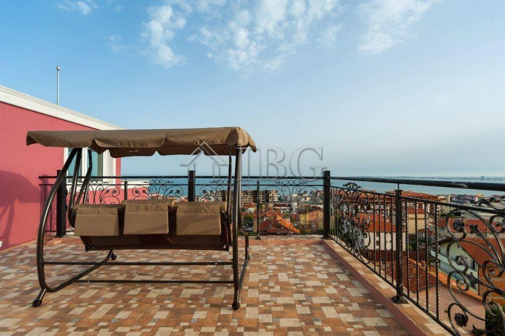 Apart-Hotel with 13 Apartments Sveti Vlas, 300m to Beach — photo 3