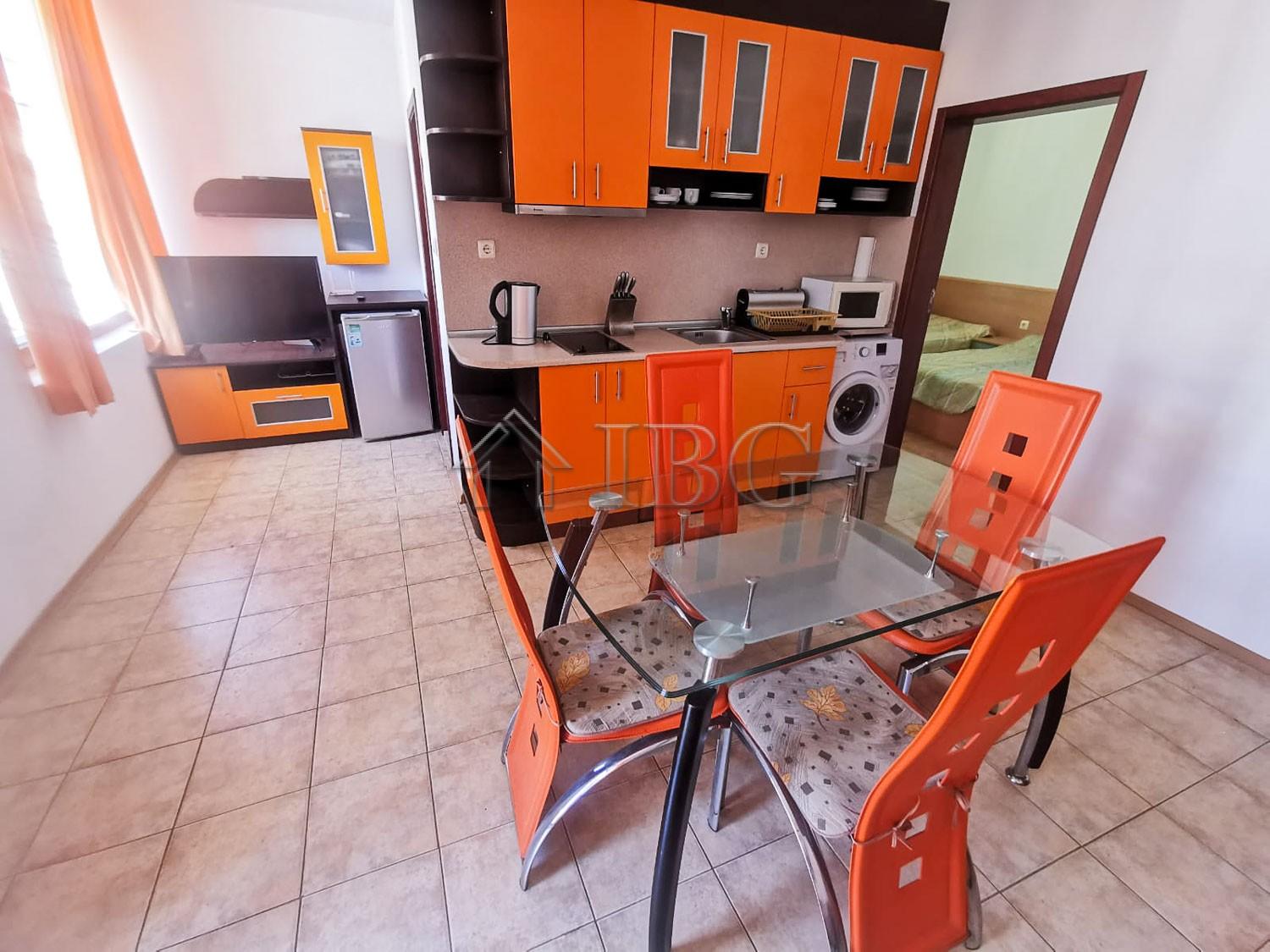 2-Bedroom Apartment with Panoramic Sea & Pool Views Sveti Vlas — photo 20 of 25