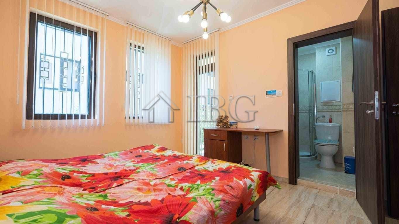 3 Bedroom, 2 Bathroom apartment with big veranda and beautiful green area in Watermill Complex, Sveti Vlas — photo 12 of 14