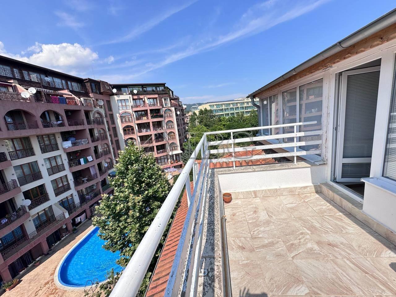 2-Level Apartment with 2 Bedrooms and 2 balconies in complex Robinson, Sunny Beach, 400 m to the Beach — photo 12 of 25
