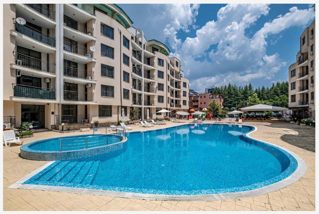 113 sq. m. Furnished apartment with 2 Bedrooms and 2 Bathrooms in Avalon, Sunny Beach — Sunny Beach