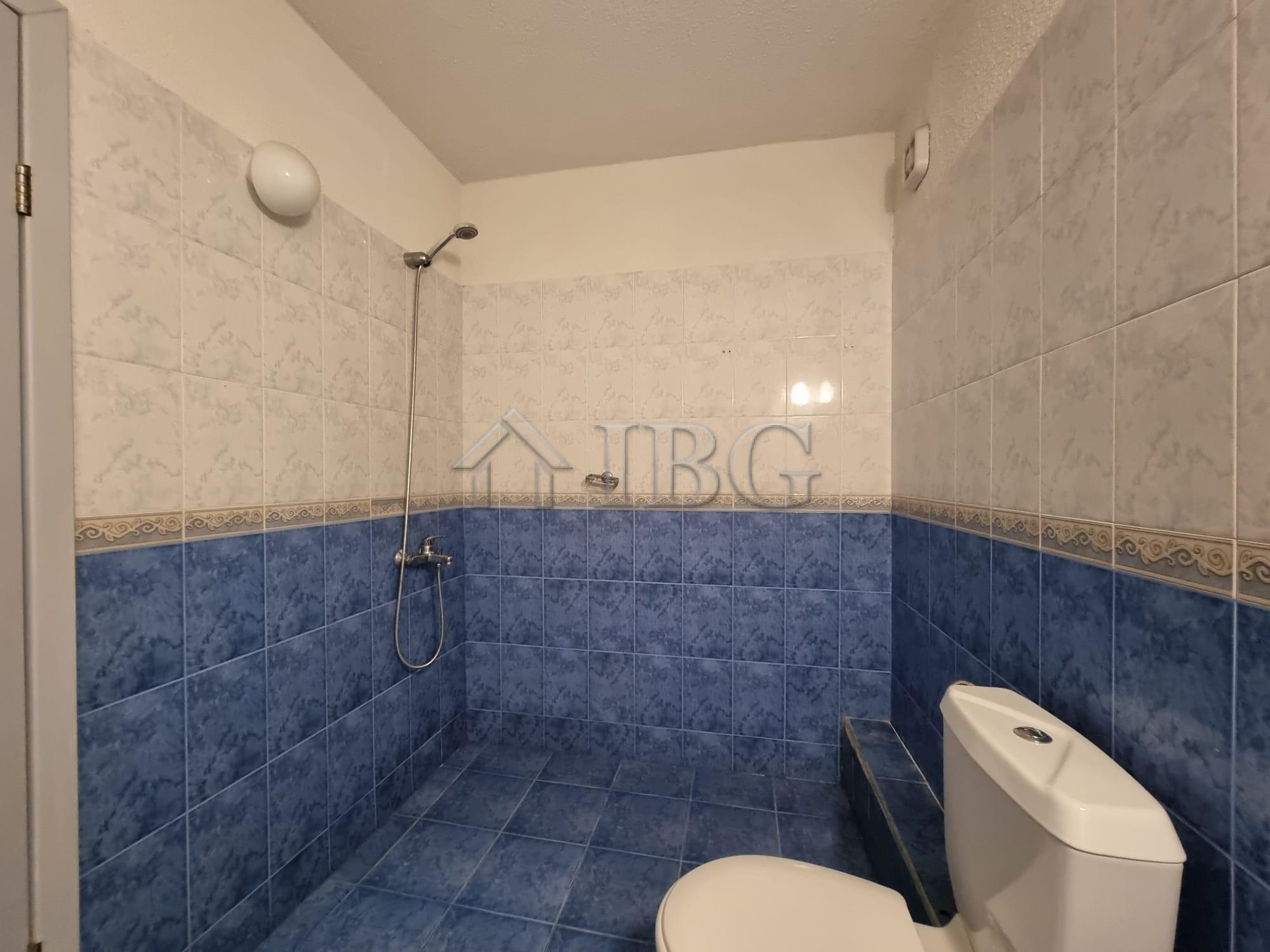 Big 96 sq. m. One Bedroom apartment in complex Prima 1, Sunny Beach — photo 17 of 20