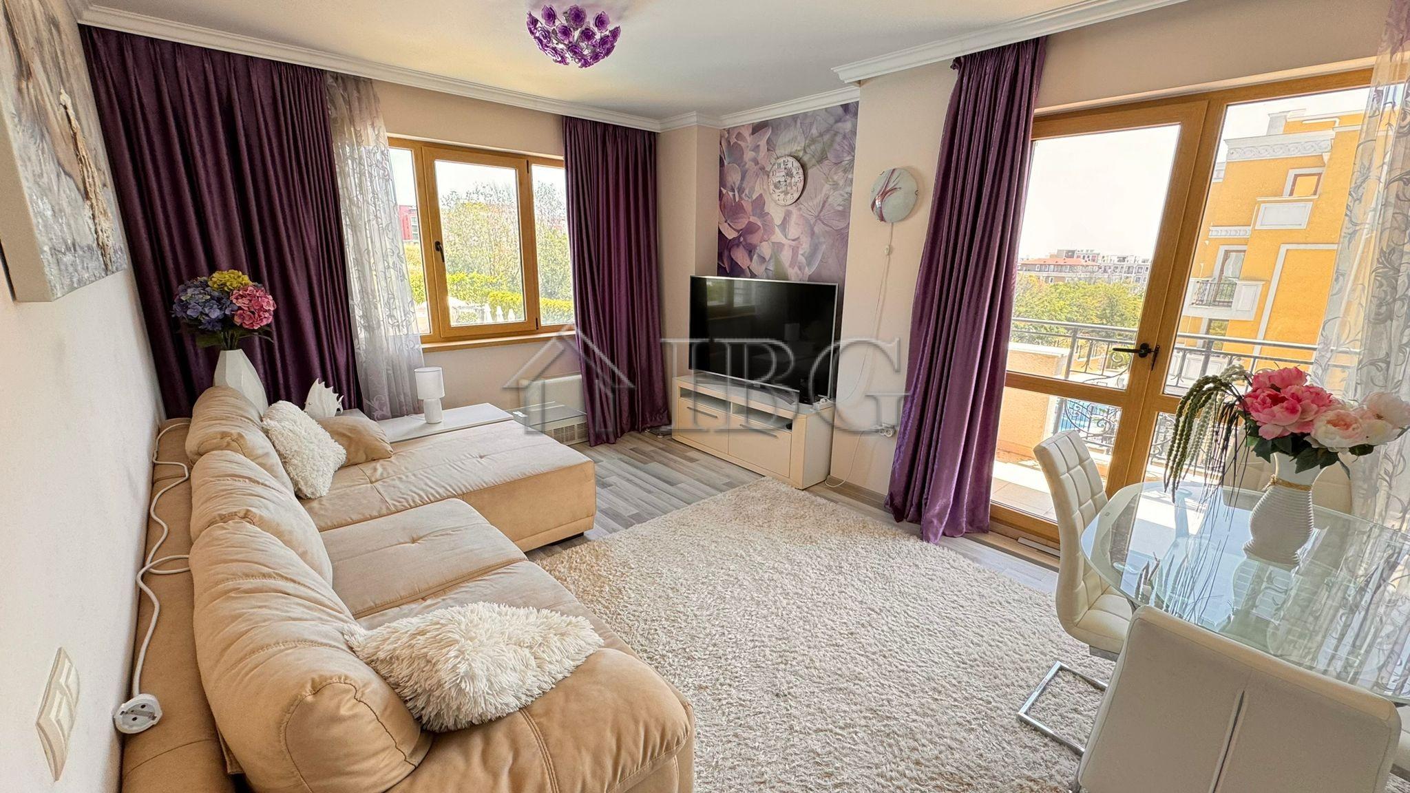 Spacious 2-Bedroom apartment with Pool and Sea views in Villa Florence, St.Vlas — main photo