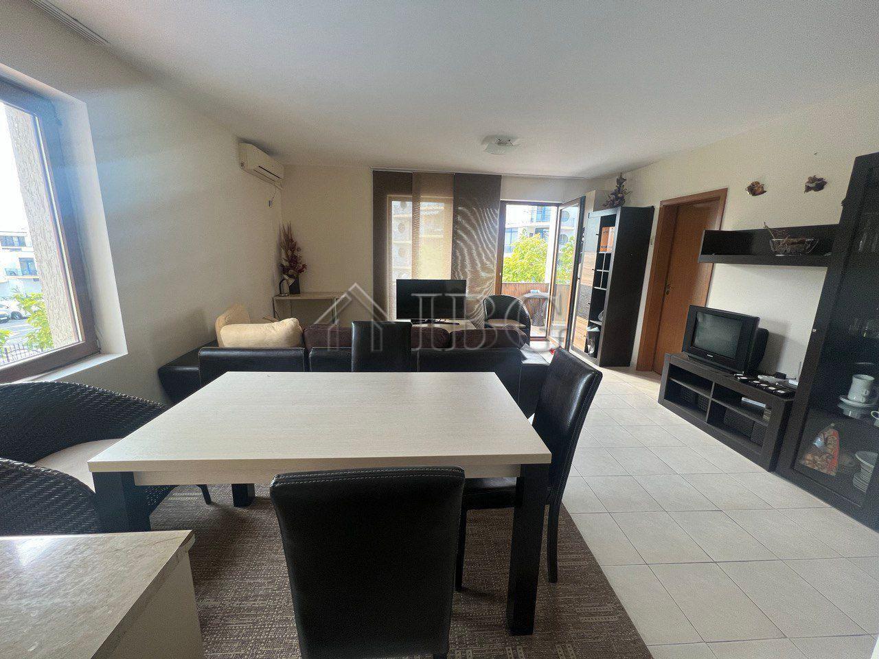 2-Bedroom, 2-bathroom apartment with sea and pool views in Chateau Nessebar, Sveti Vlas, 50 m to the beach — photo 2