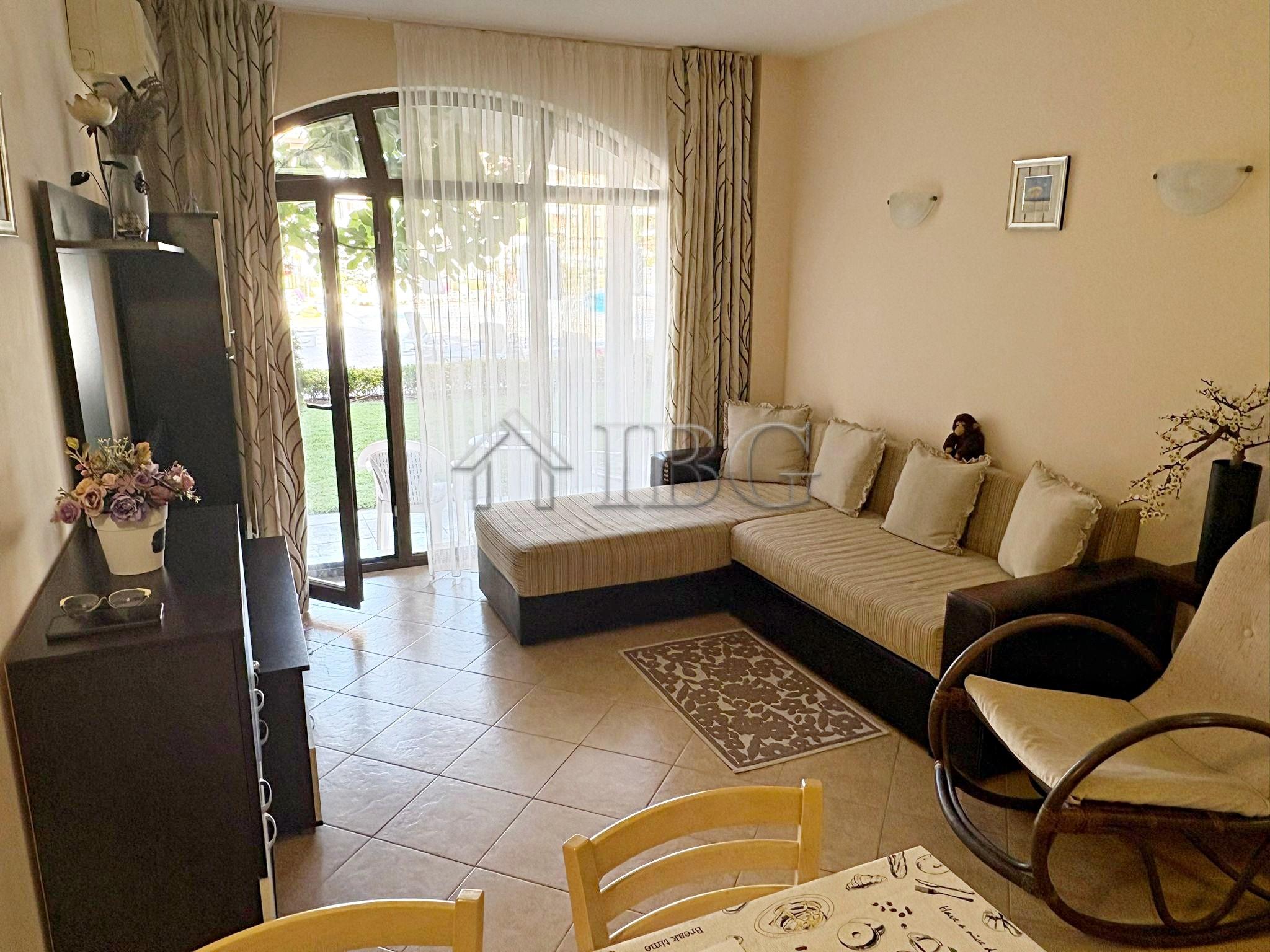 Apartment with Pool View Royal Sun, Sunny Beach — photo 13 of 25
