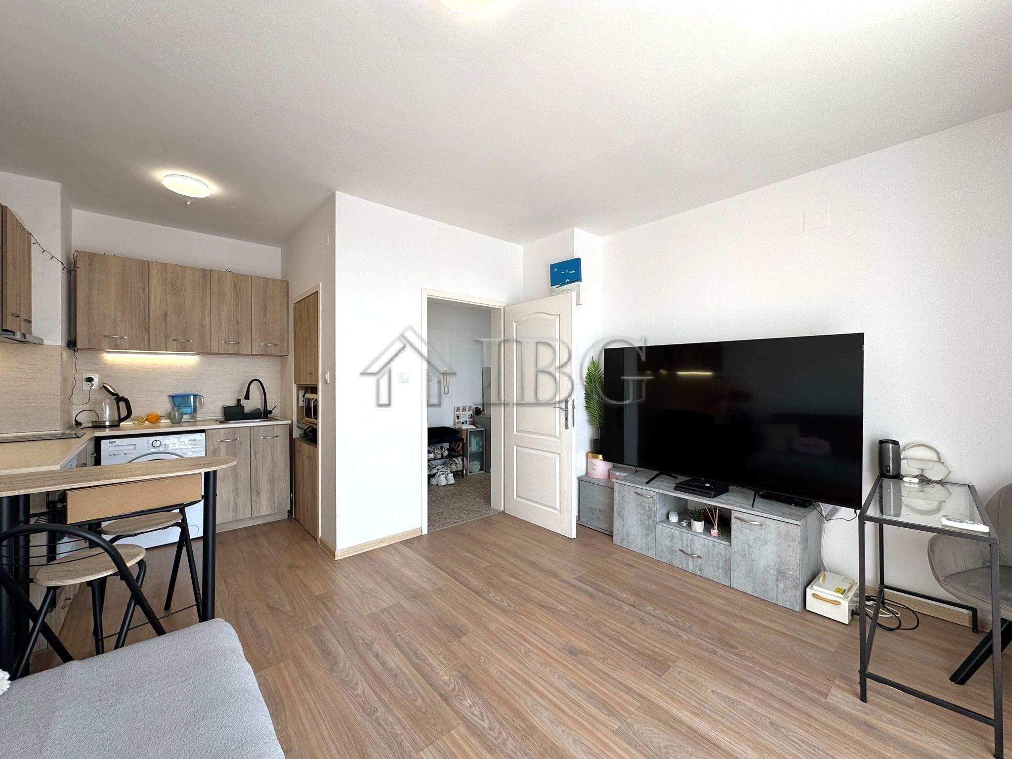 Bright and spacious 1-Bedroom Apartment in Flores Park Perfect Sunny Beach Location! — photo 6