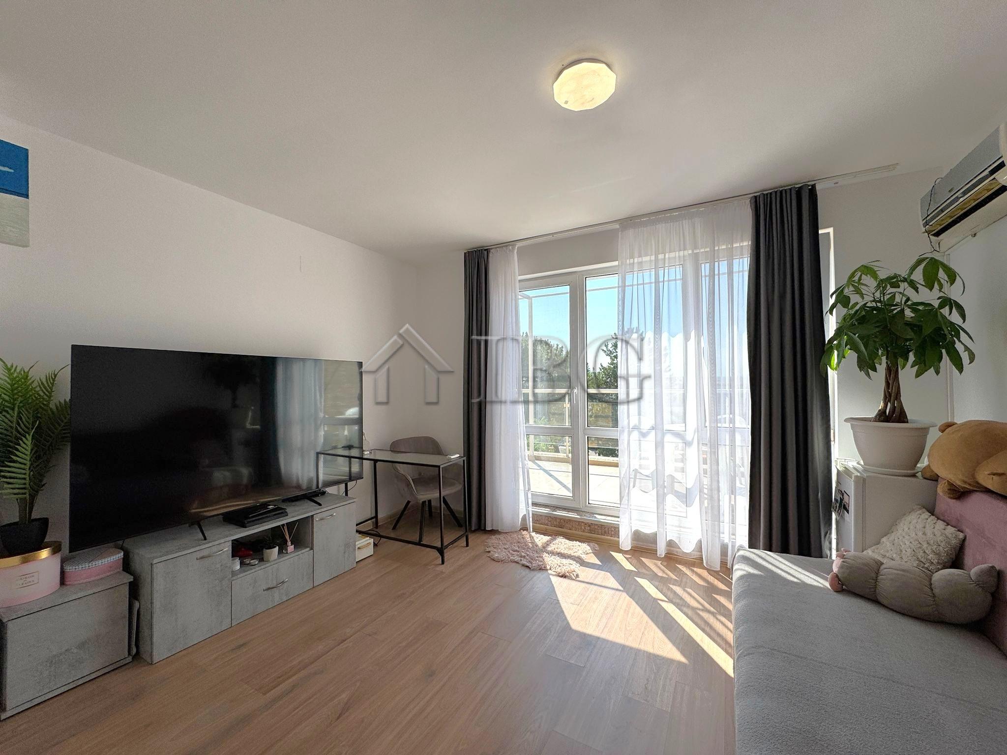Bright and spacious 1-Bedroom Apartment in Flores Park Perfect Sunny Beach Location! — photo 5