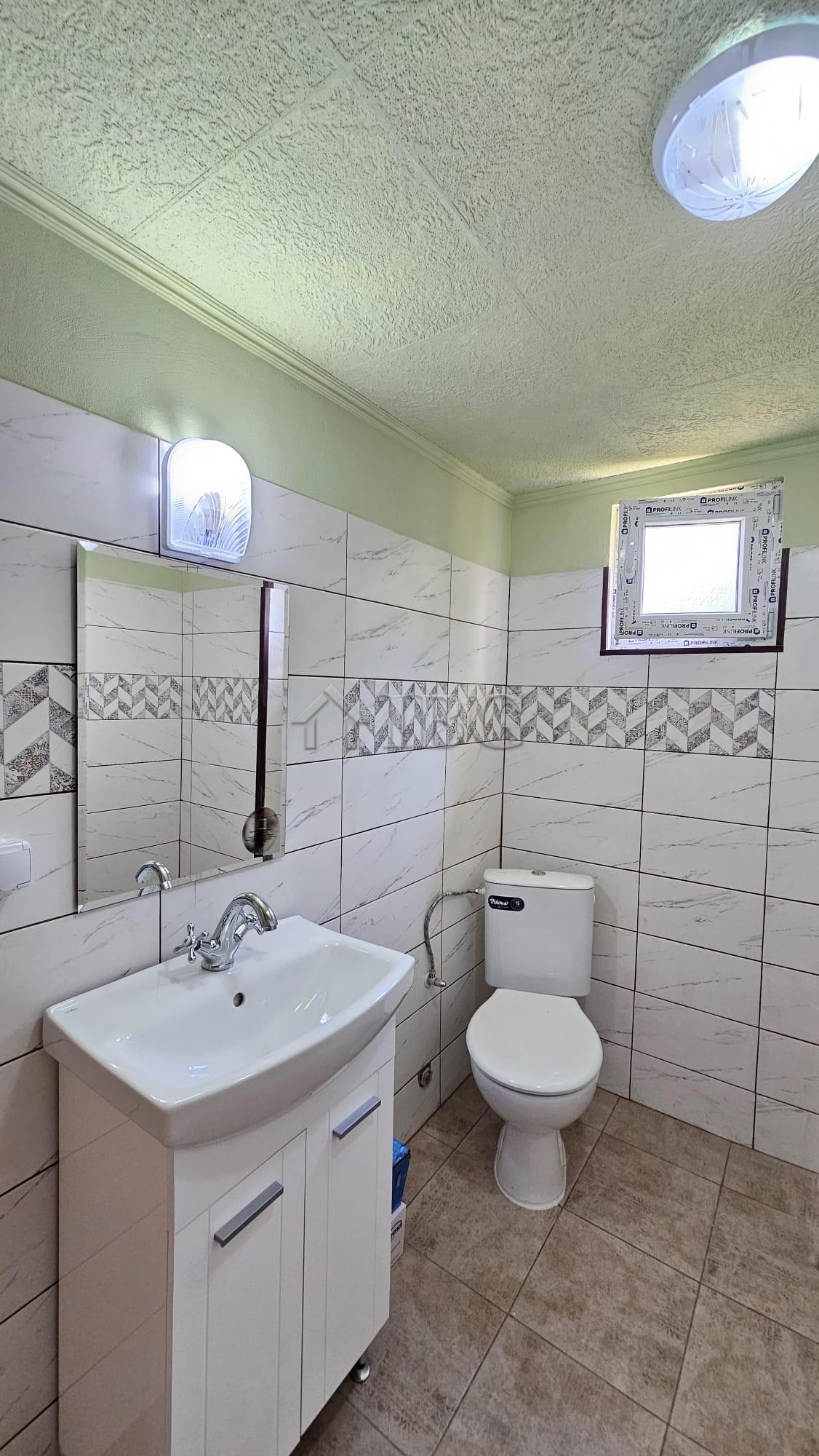 House with 3 Bedrooms and Large Yard Dyulevo, Burgas Region — photo 8 of 18