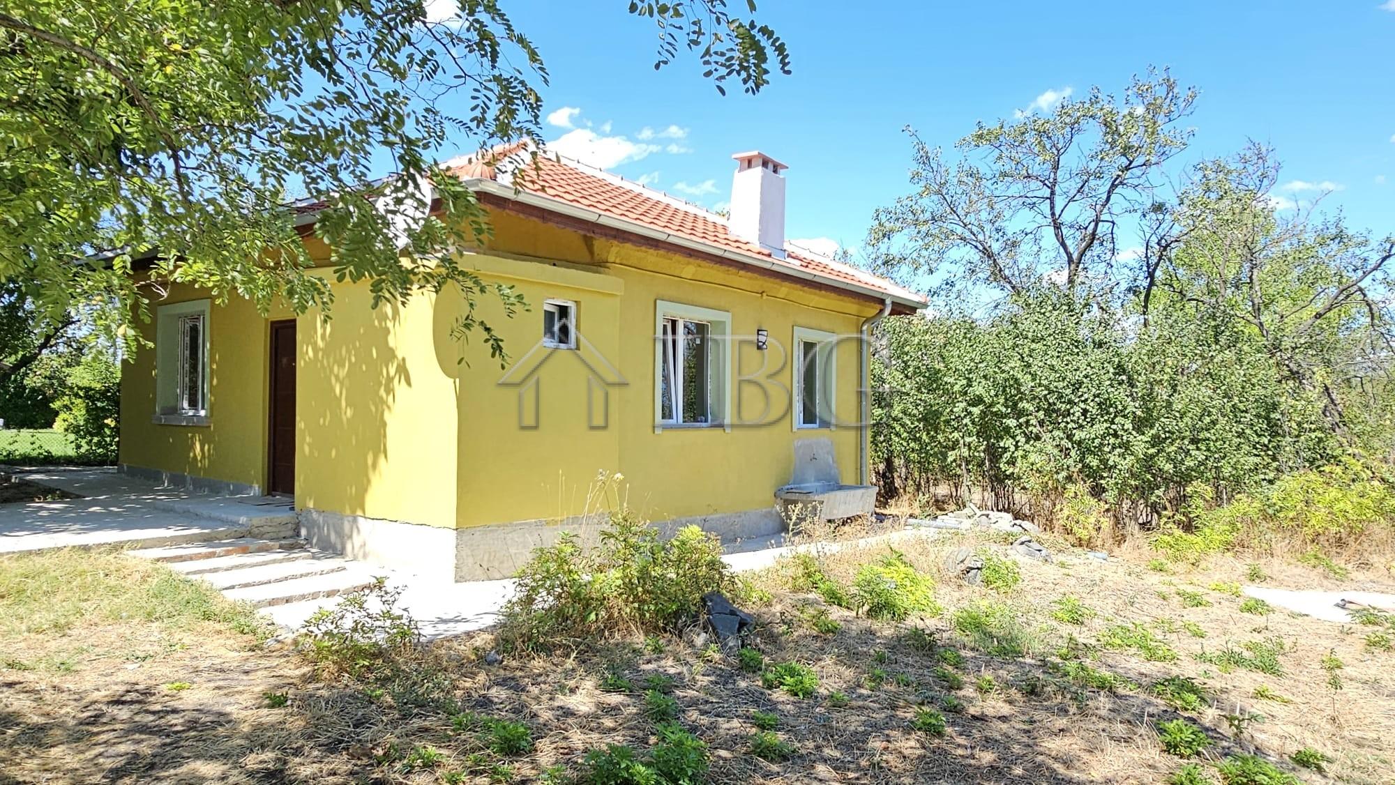 House with 3 Bedrooms and Large Yard Dyulevo, Burgas Region — photo 12 of 18