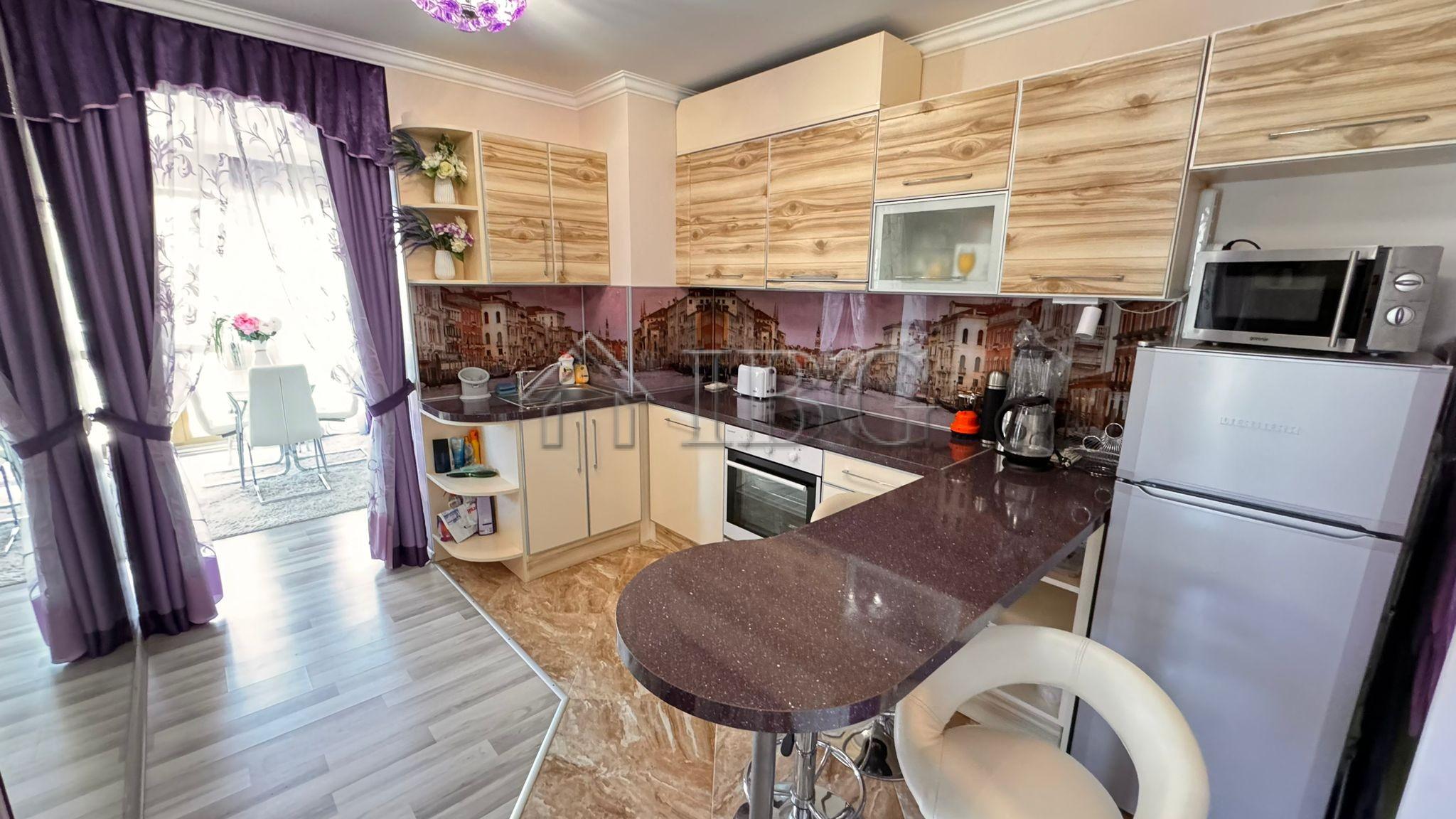 Spacious 2-Bedroom apartment with Pool and Sea views in Villa Florence, St.Vlas — photo 2