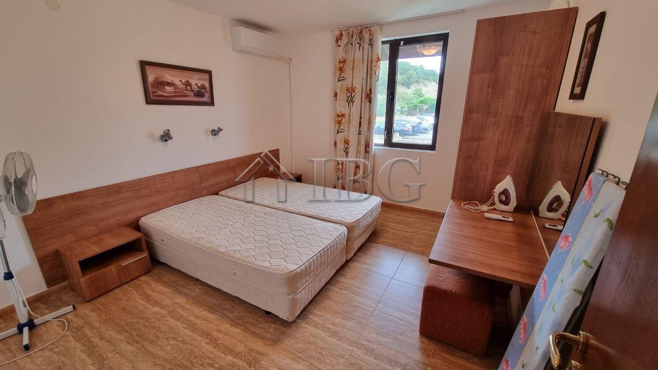 Furnished 1-Bedroom Apartment Etara 2, Sveti Vlas — photo 8 of 11