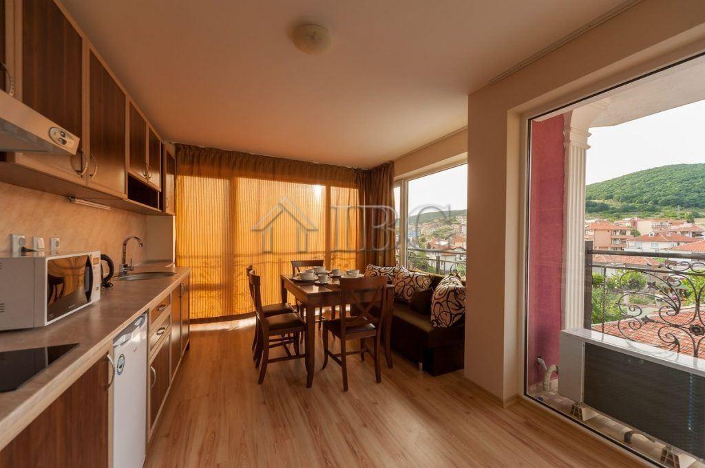 Apart-Hotel with 13 Apartments Sveti Vlas, 300m to Beach — photo 8 of 25