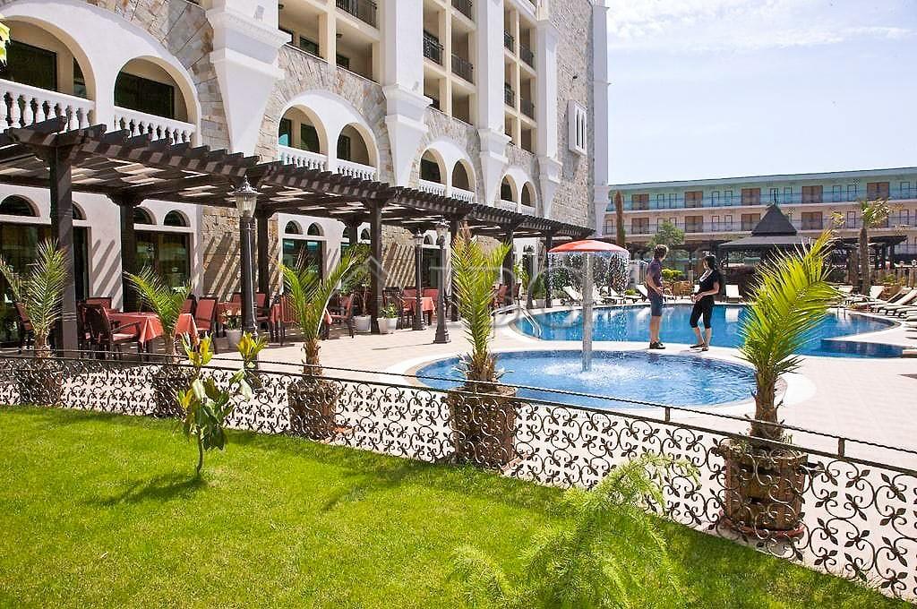 1-Bedroom Apartment with Sea and Pool View Babylon, Sunny Beach — Sunny Beach