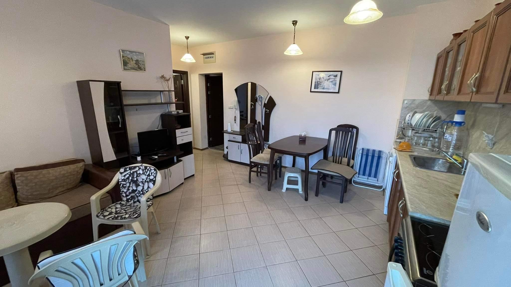 Bargain! Pool view 1-bedroom apartment in Balkan Breeze 1, Sunny Beach — photo 3
