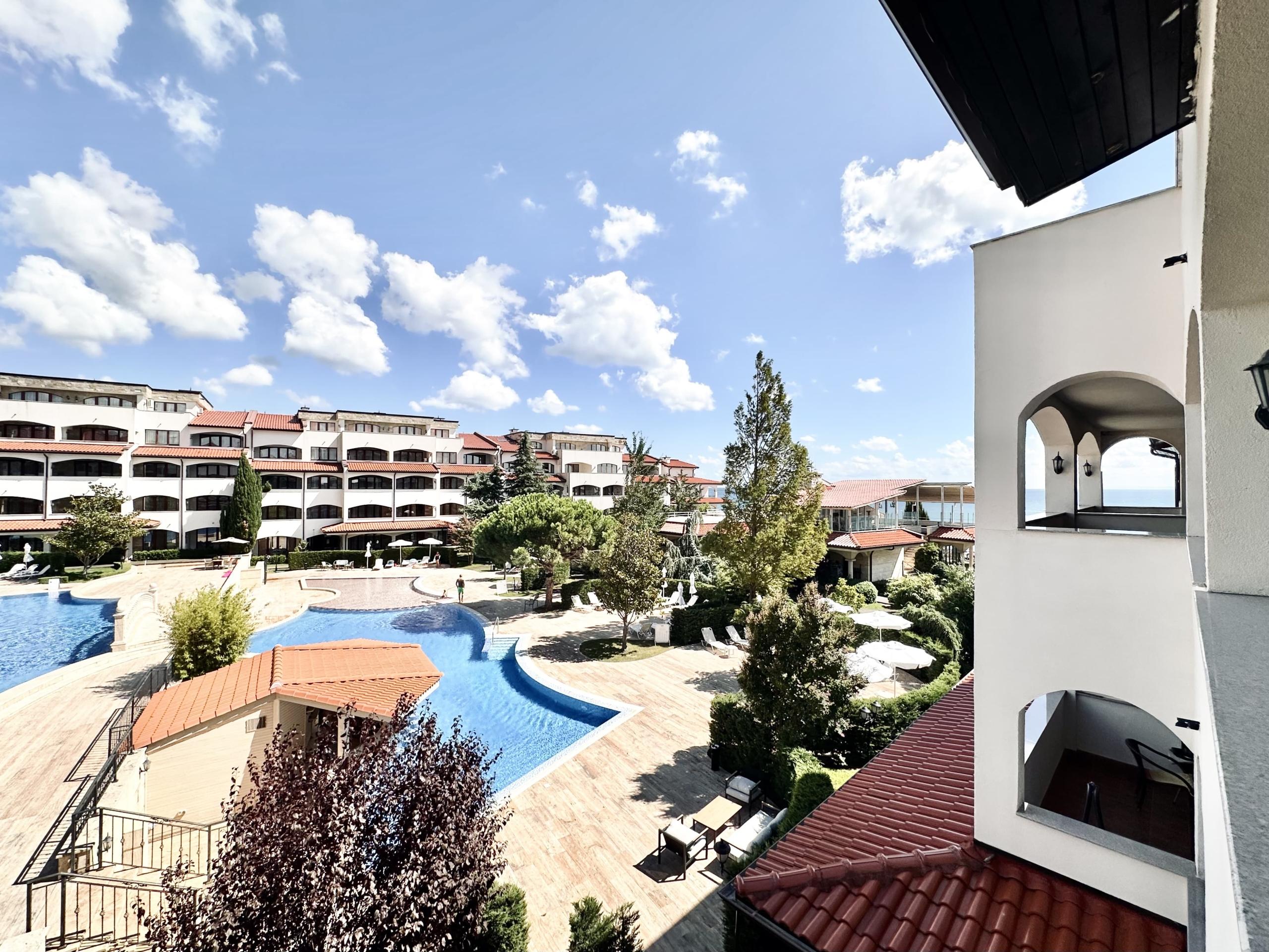 Spacious 2-Bedroom Apartment with 2 Bathrooms & 2 Balconies CASA REAL, Sveti Vlas — photo 2