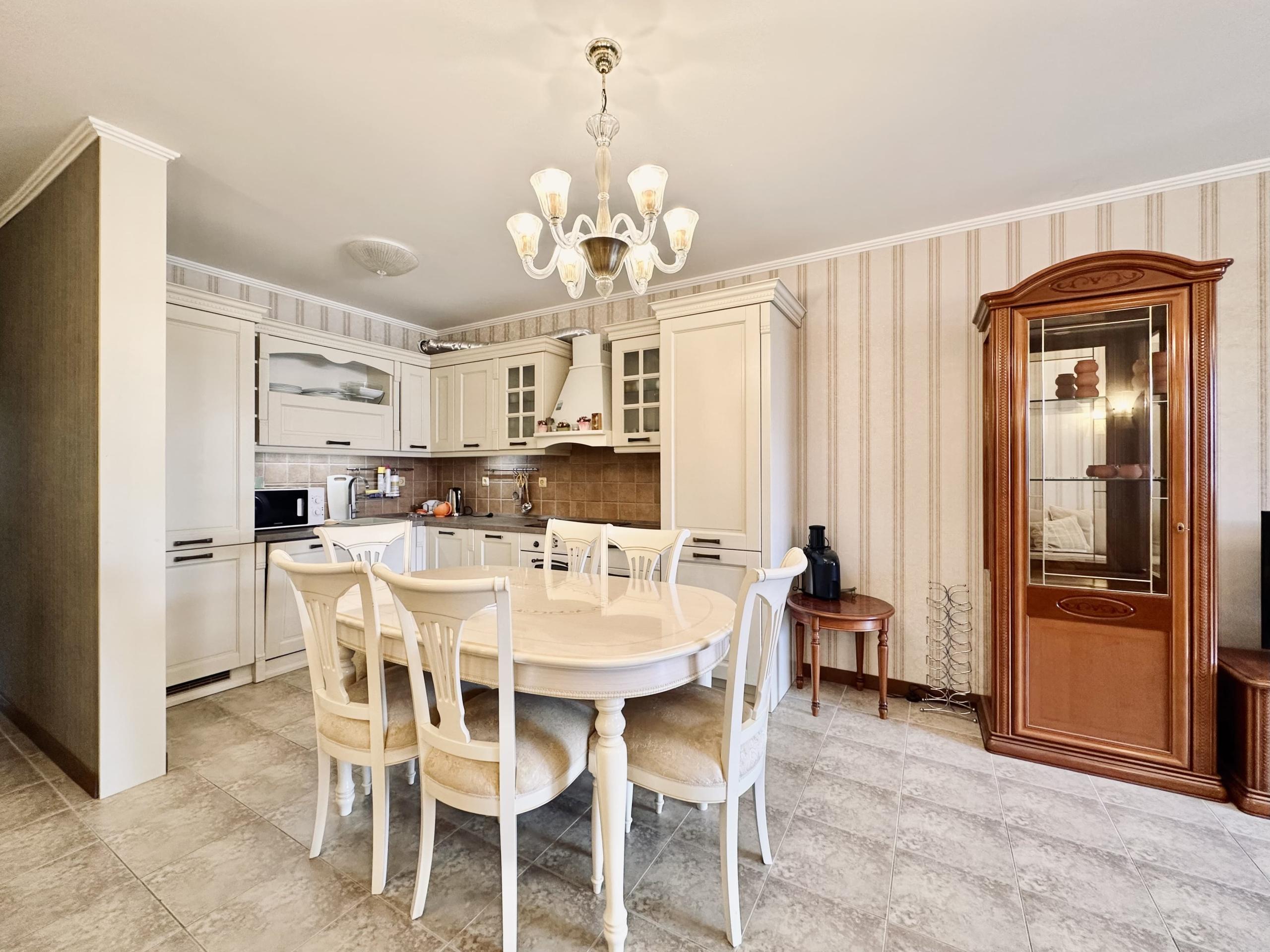 Spacious 2-Bedroom Apartment with 2 Bathrooms & 2 Balconies CASA REAL, Sveti Vlas — photo 14 of 25