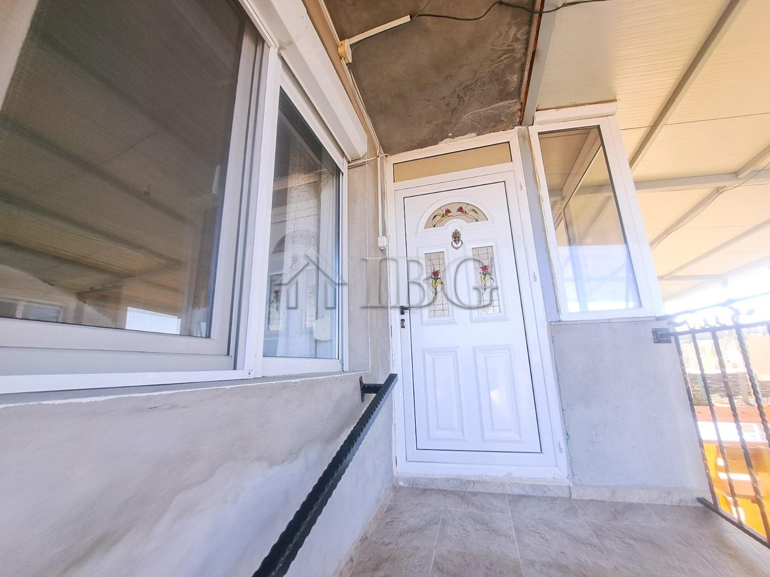 Two-Storey House with 6 Bedrooms Aytos Municipality, 40 km to Burgas — photo 5