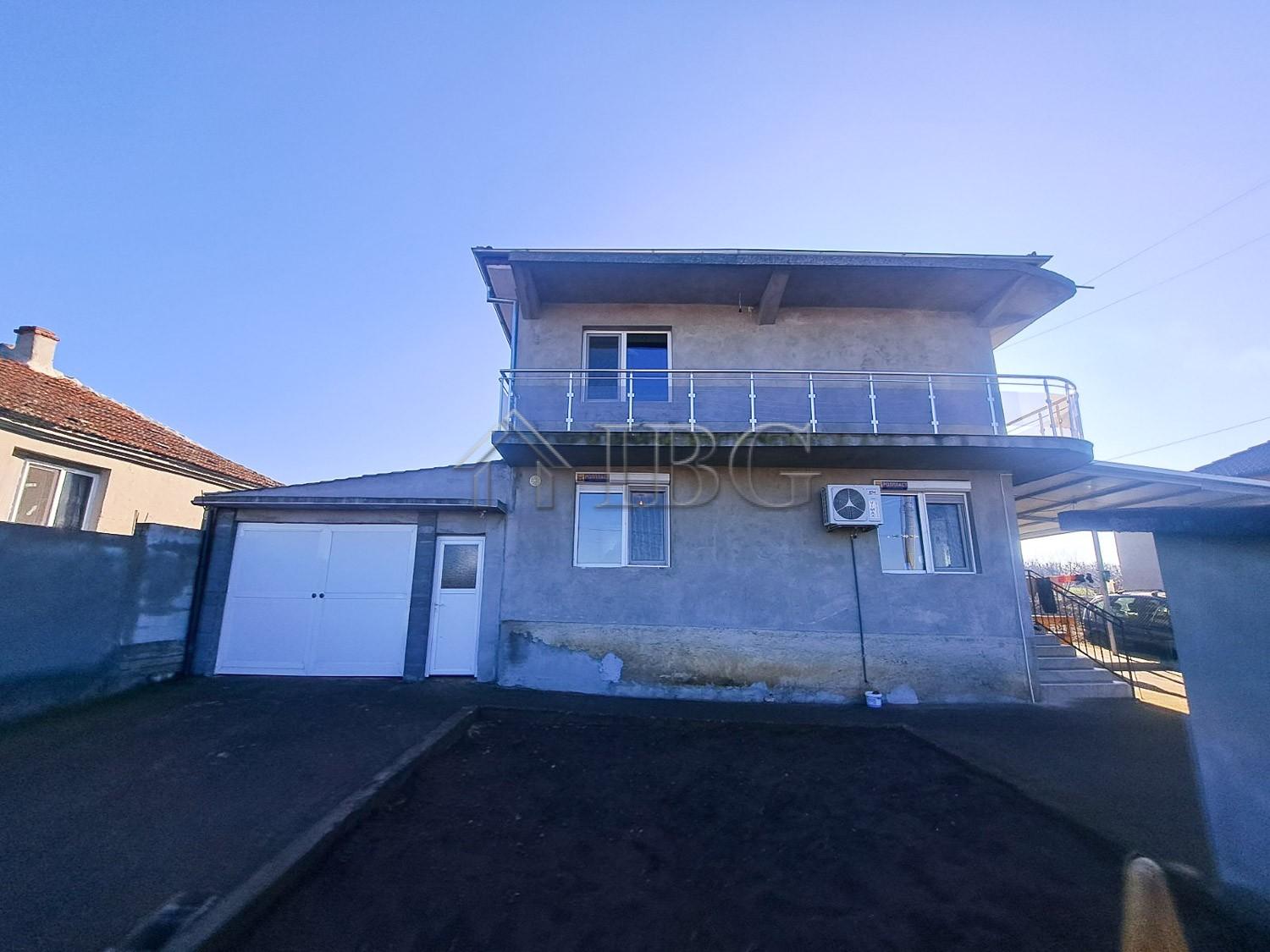 Two-Storey House with 6 Bedrooms Aytos Municipality, 40 km to Burgas — photo 2