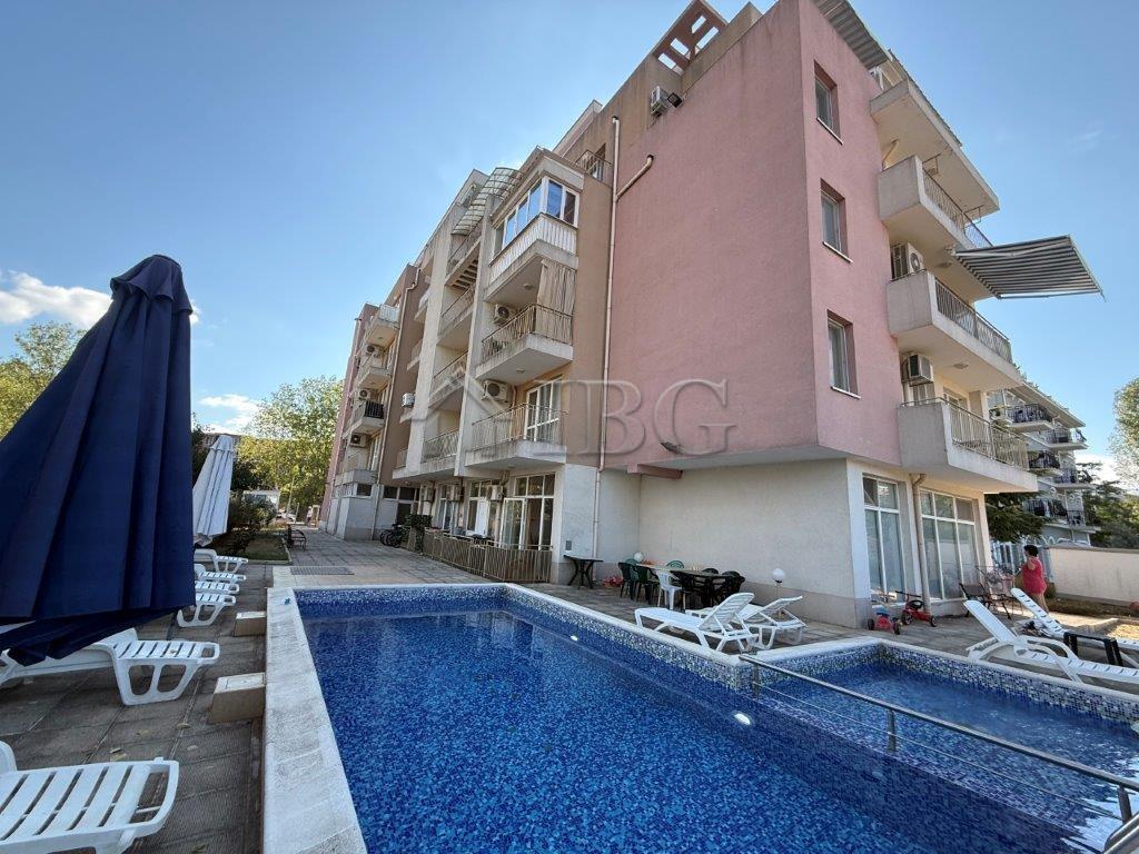 1-Bedroom Apartment near Cocoa Beach Acapulco Complex, Sunny Beach — main photo