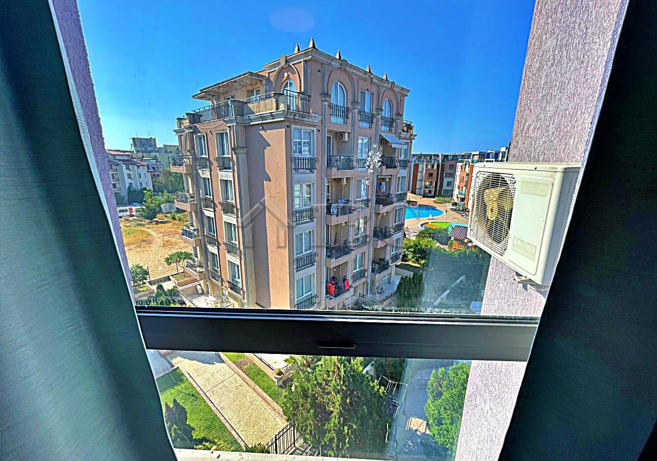 Excellent 2-bedroom, 2-bathroom apartment with pool view Rainbow 3, Sunny Beach — photo 17 of 25