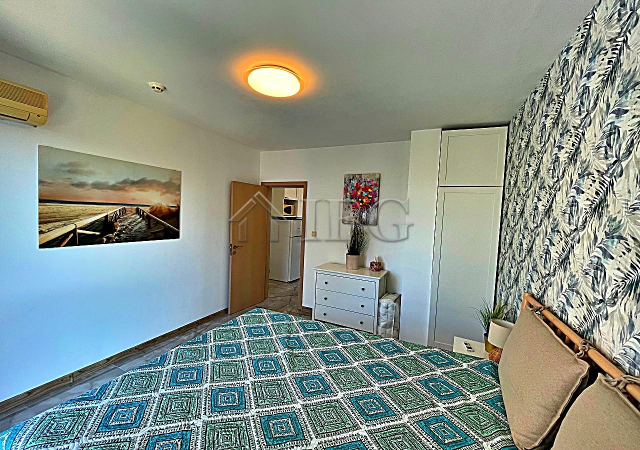Excellent 2-bedroom, 2-bathroom apartment with pool view Rainbow 3, Sunny Beach — photo 18 of 25