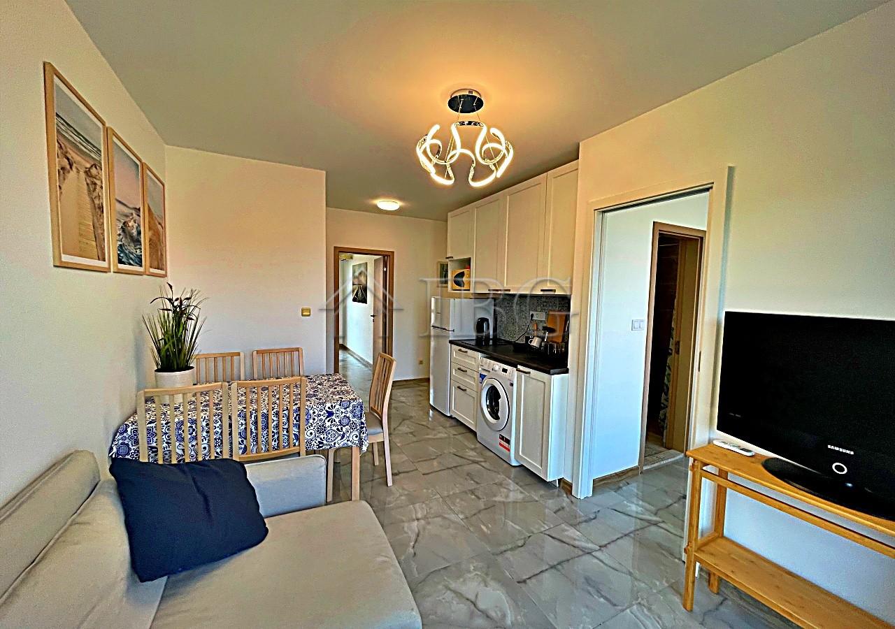Excellent 2-bedroom, 2-bathroom apartment with pool view Rainbow 3, Sunny Beach — photo 3