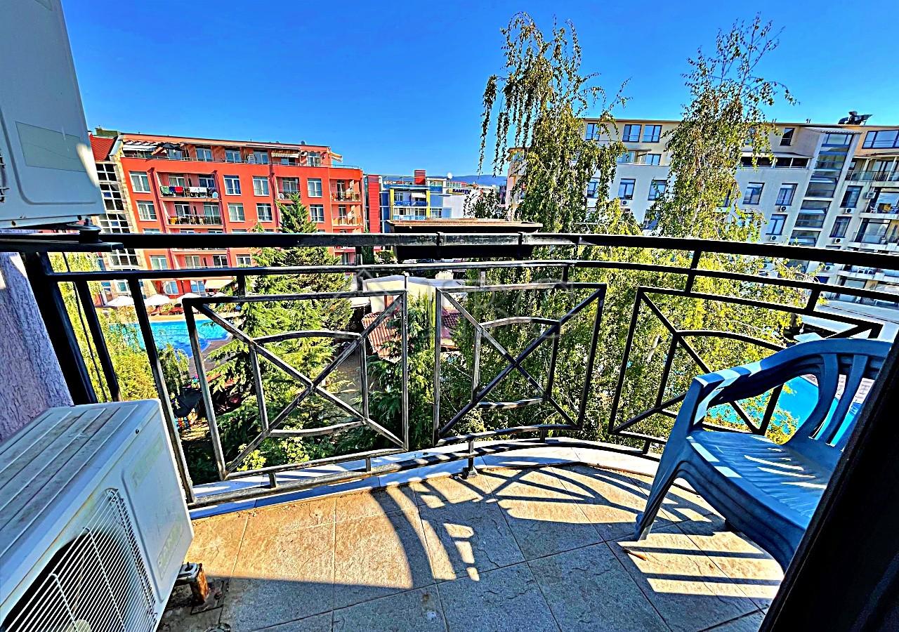 Excellent 2-bedroom, 2-bathroom apartment with pool view Rainbow 3, Sunny Beach — photo 2
