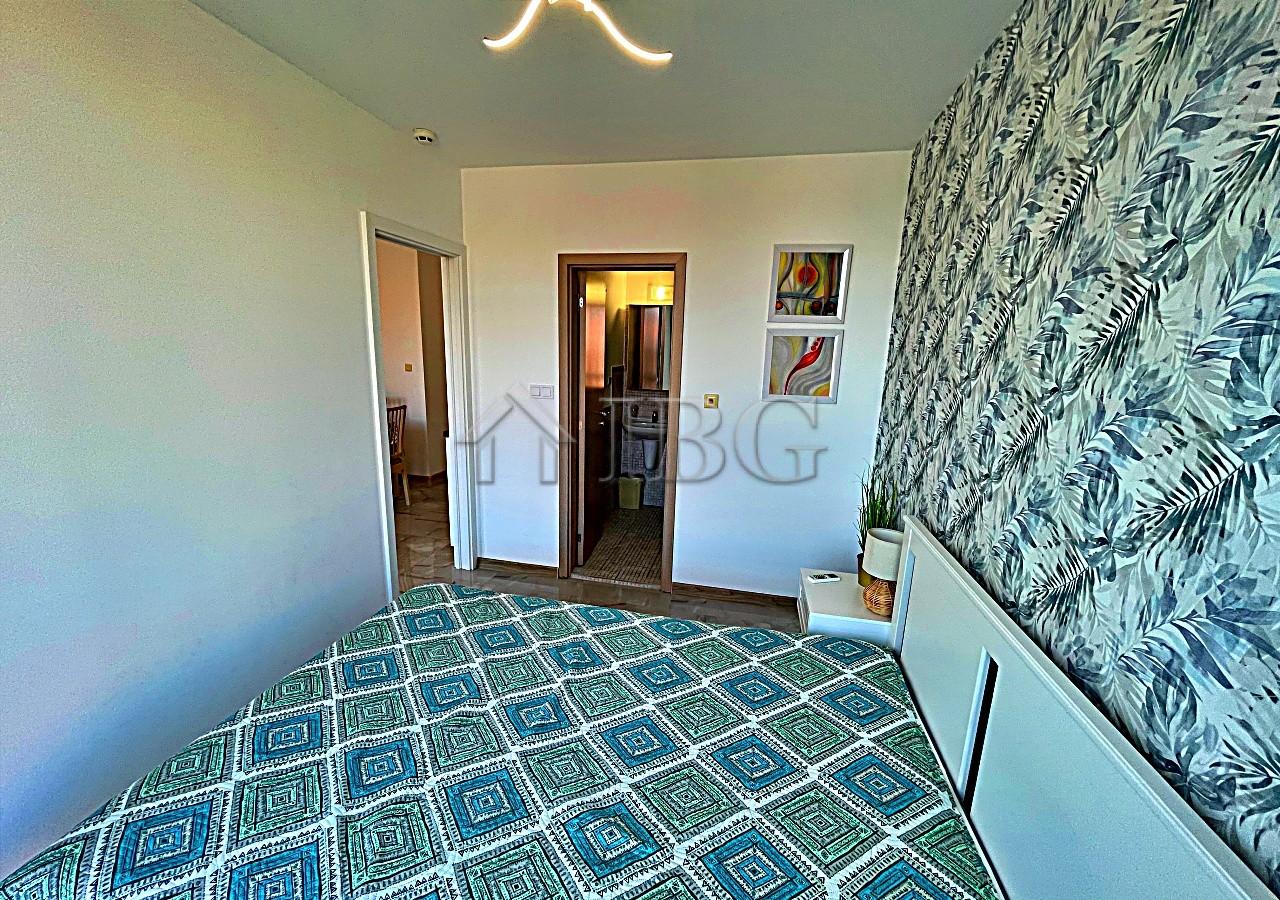 Excellent 2-bedroom, 2-bathroom apartment with pool view Rainbow 3, Sunny Beach — photo 24 of 25