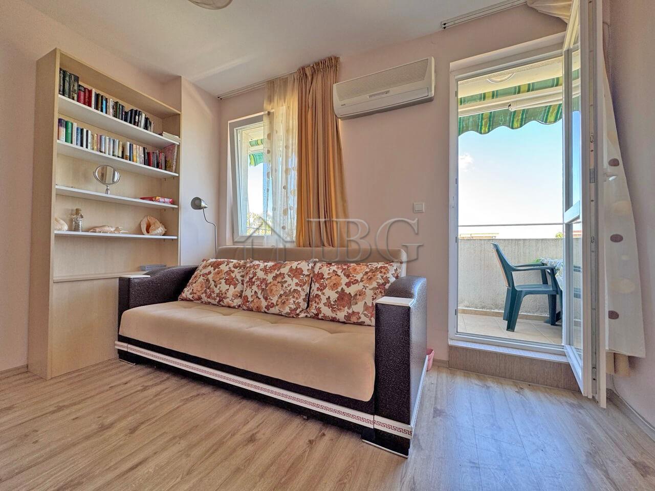 1-Bedroom Apartment near Cocoa Beach Acapulco Complex, Sunny Beach — photo 7 of 25
