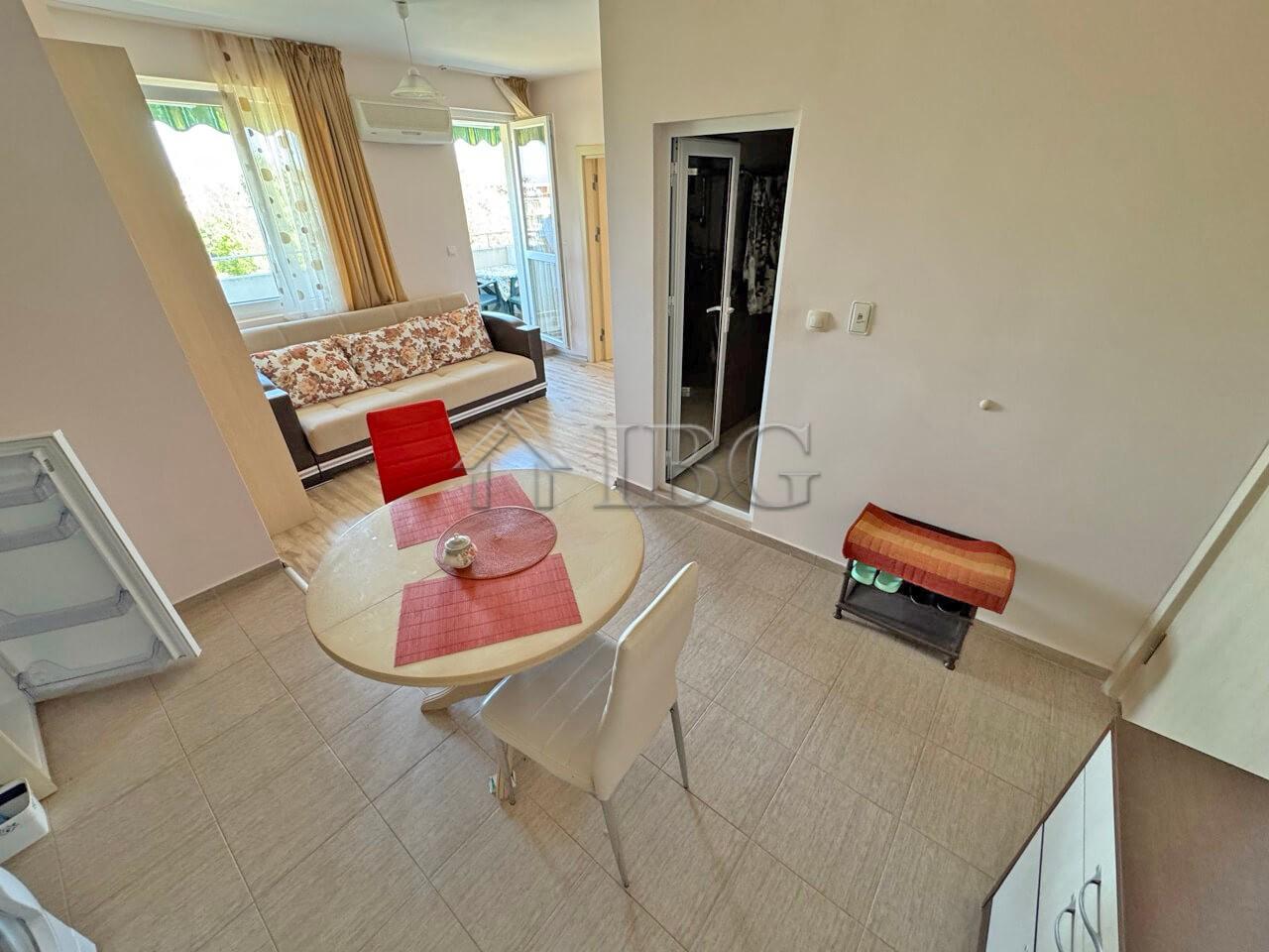 1-Bedroom Apartment near Cocoa Beach Acapulco Complex, Sunny Beach — photo 10 of 25