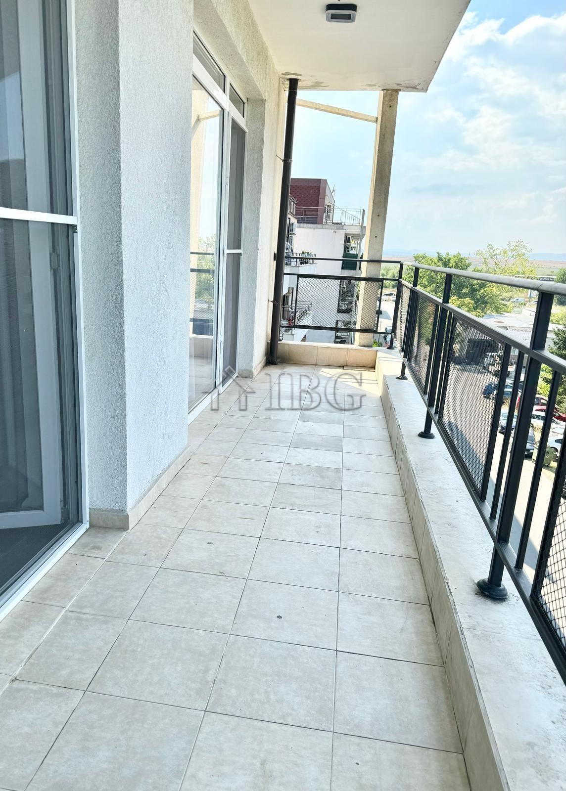 Stylish 2-Bedroom Apartment Grand Kamelia, Sunny Beach — photo 13 of 20
