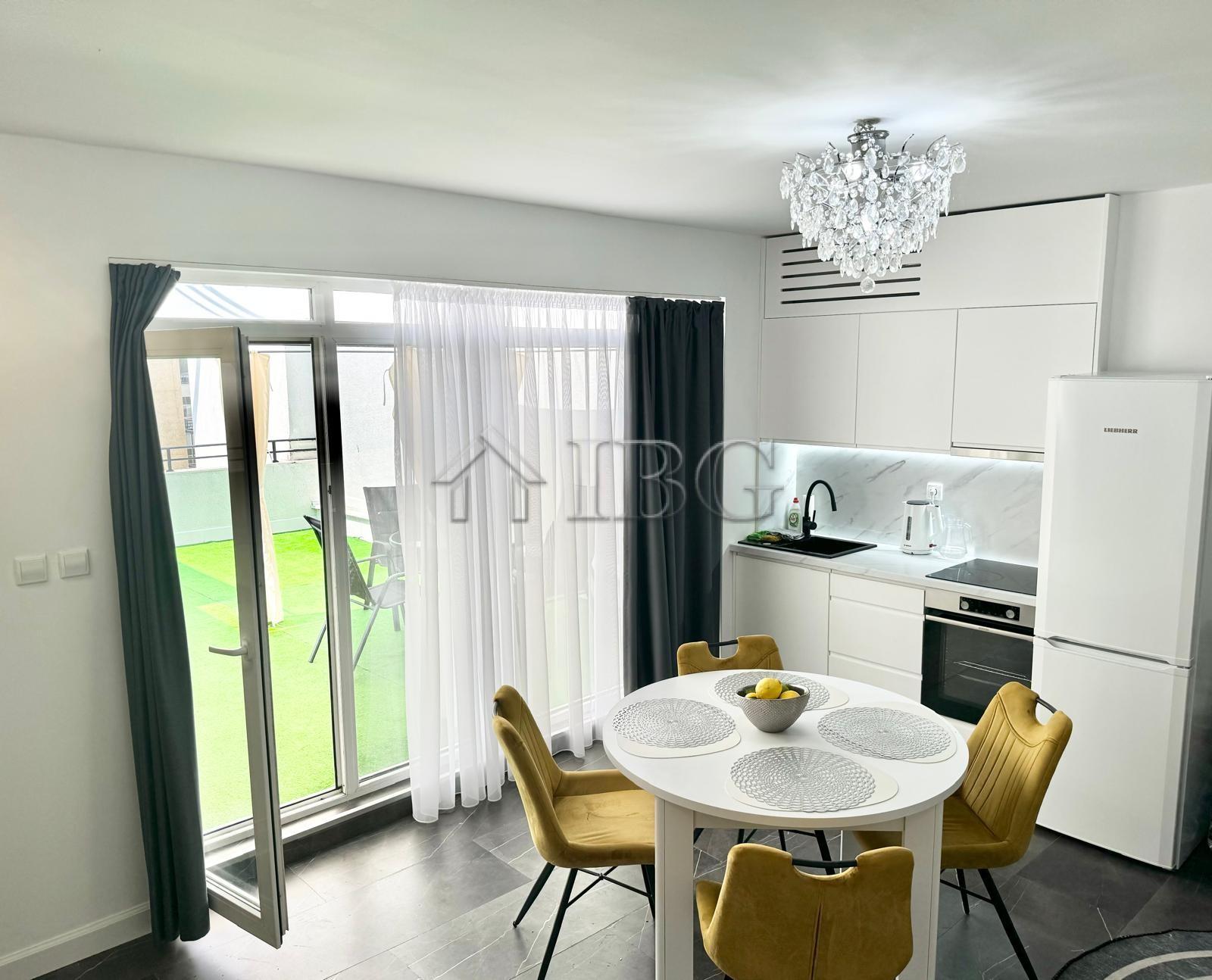 Stylish 2-Bedroom Apartment Grand Kamelia, Sunny Beach — photo 4