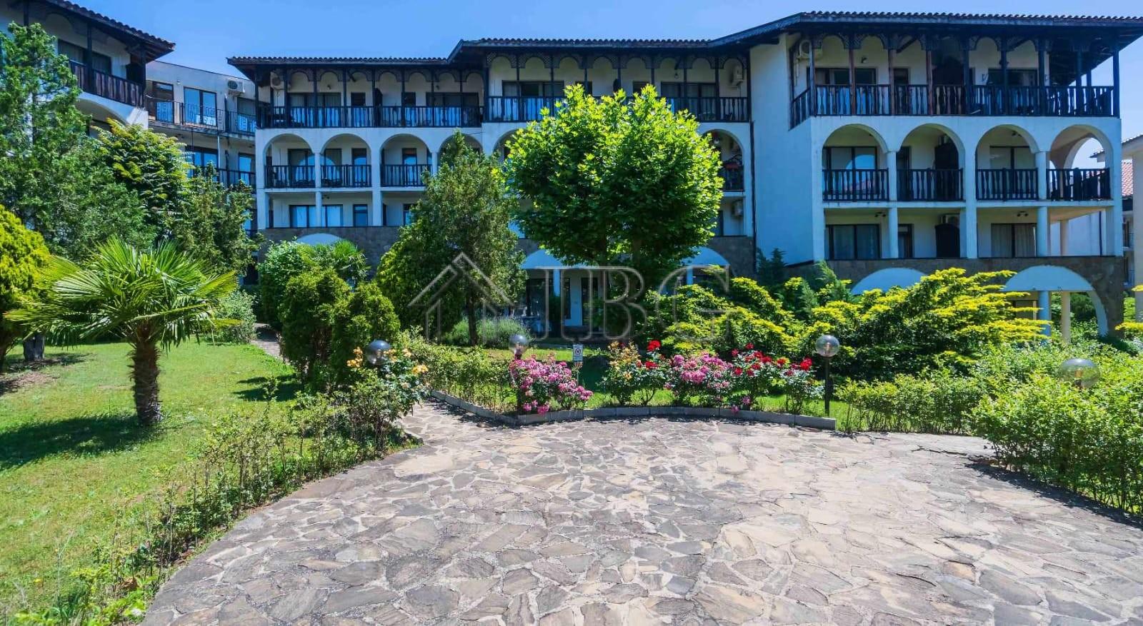 3 Bedroom, 2 Bathroom apartment with big veranda and beautiful green area in Watermill Complex, Sveti Vlas — Sveti Vlas