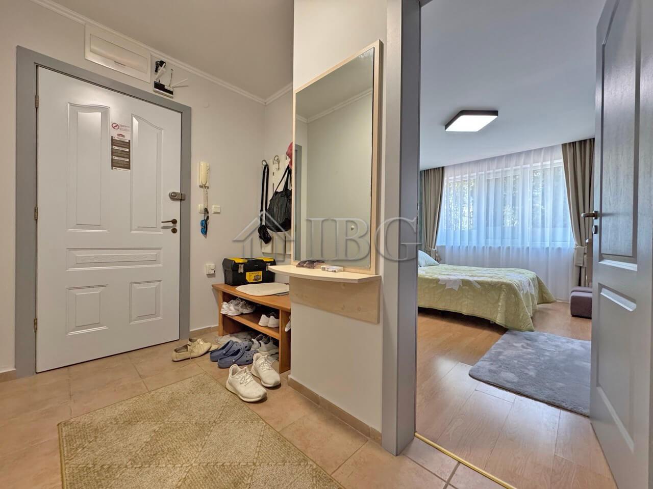 1-Bedroom Apartment with Veranda Green Fort, Sunny Beach — photo 14 of 16