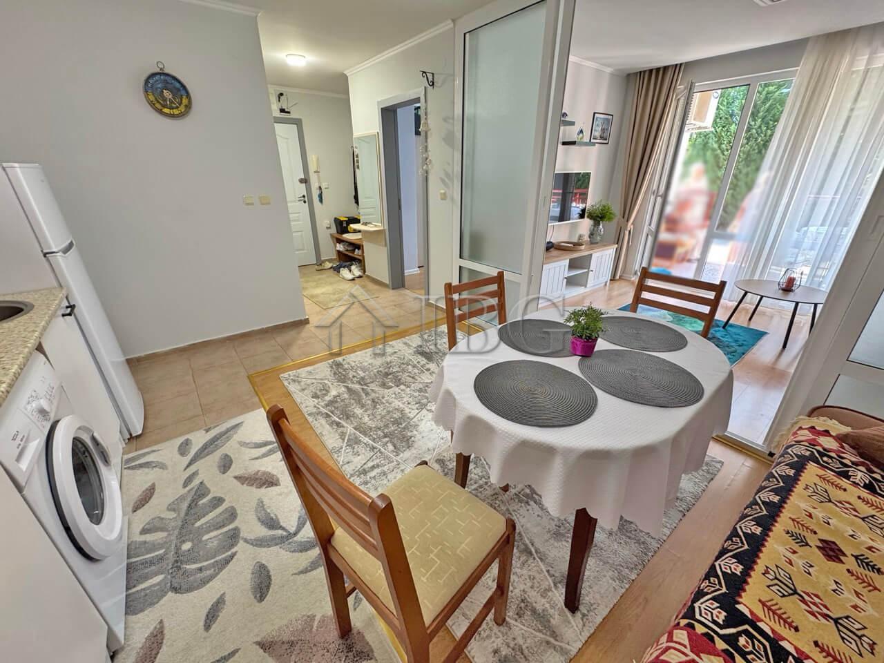 1-Bedroom Apartment with Veranda Green Fort, Sunny Beach — photo 15 of 16