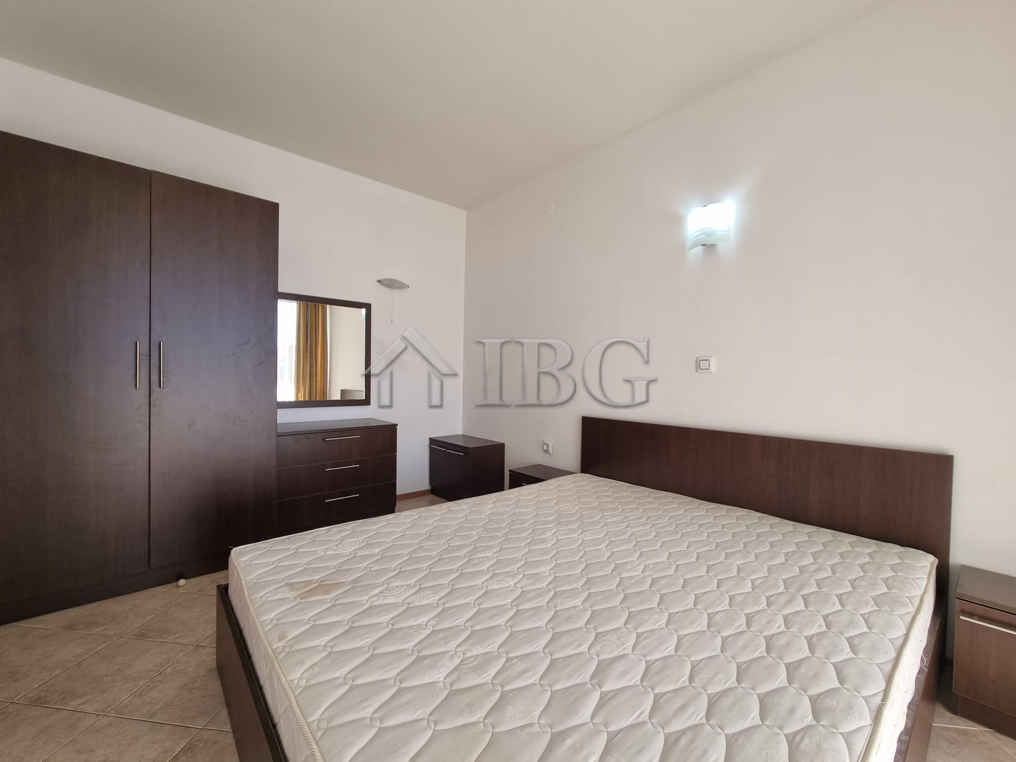 Pool view 1-Bedroom apartment in Poseidon, Sunny Beach — photo 11 of 16