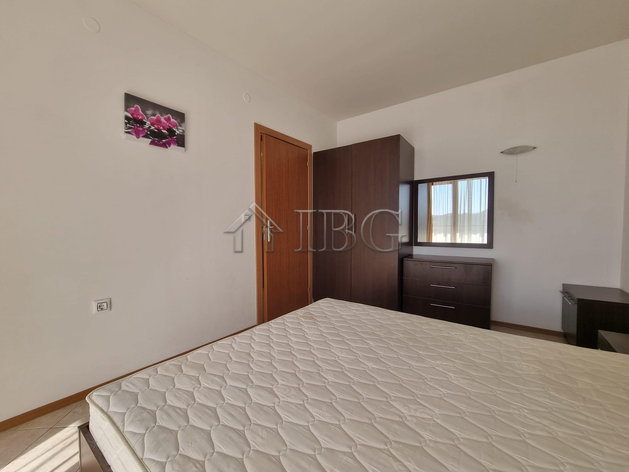 Pool view 1-Bedroom apartment in Poseidon, Sunny Beach — photo 13 of 16