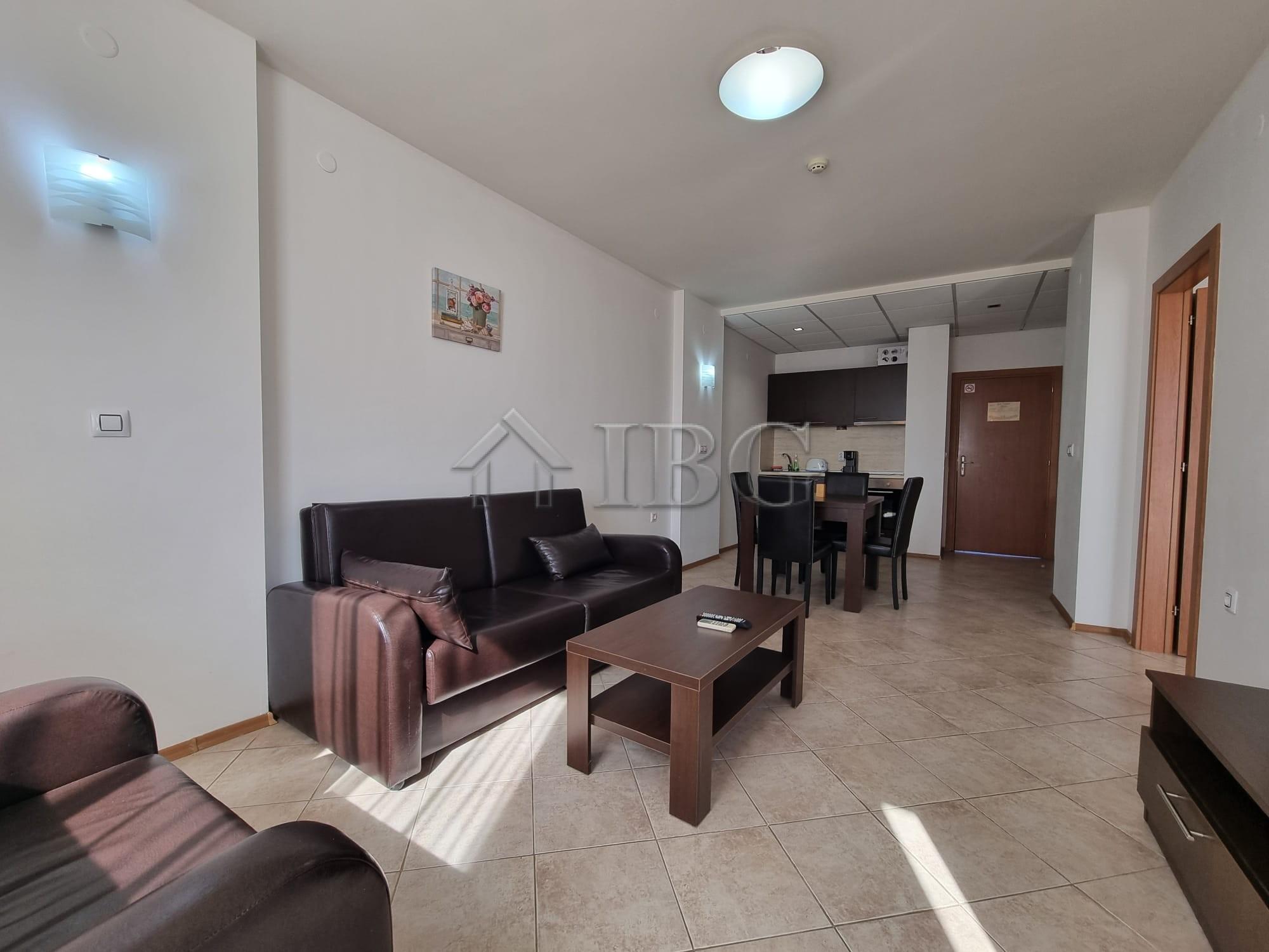 Pool view 1-Bedroom apartment in Poseidon, Sunny Beach — photo 6 of 16