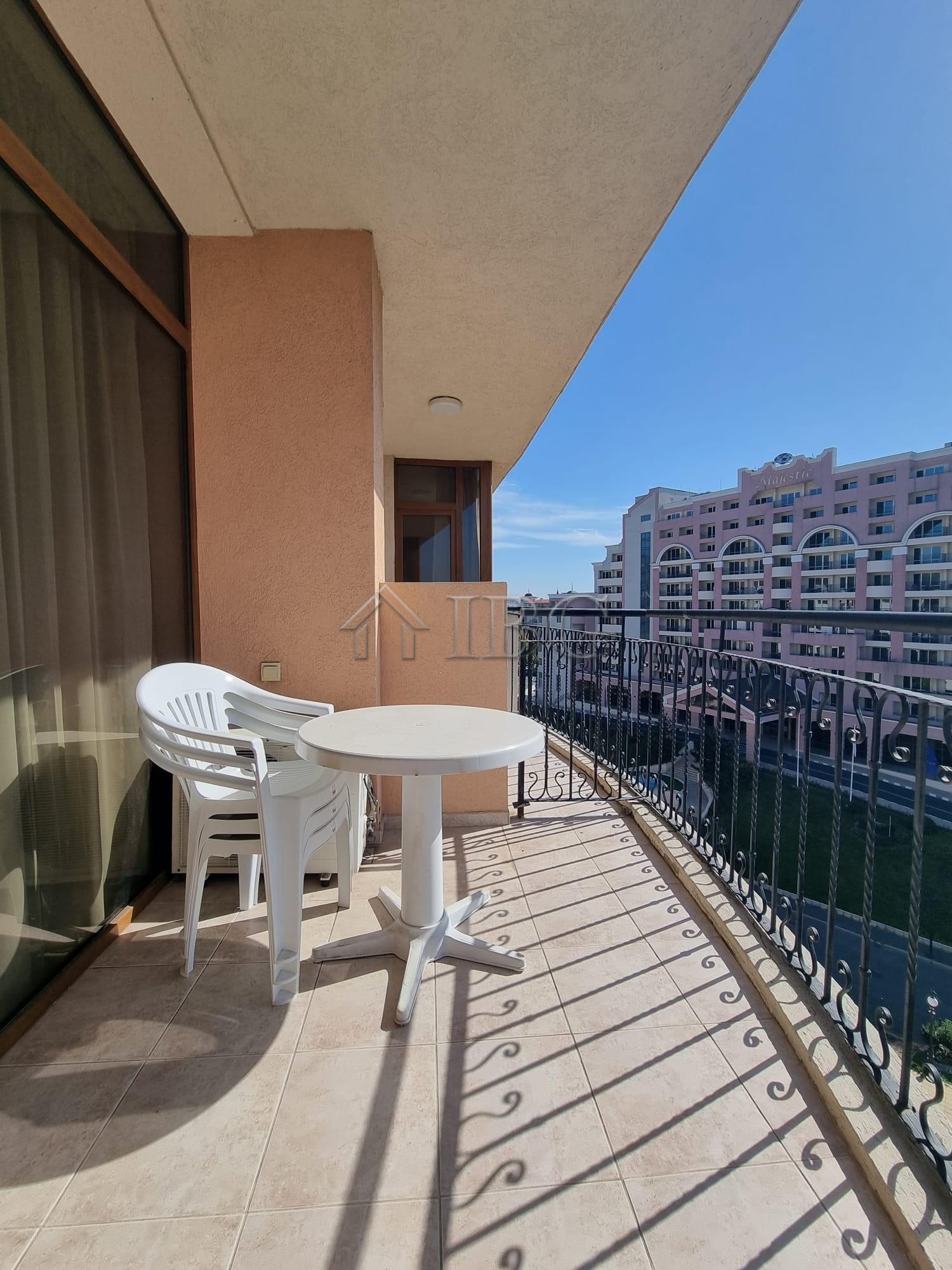 Pool view 1-Bedroom apartment in Poseidon, Sunny Beach — photo 9 of 16