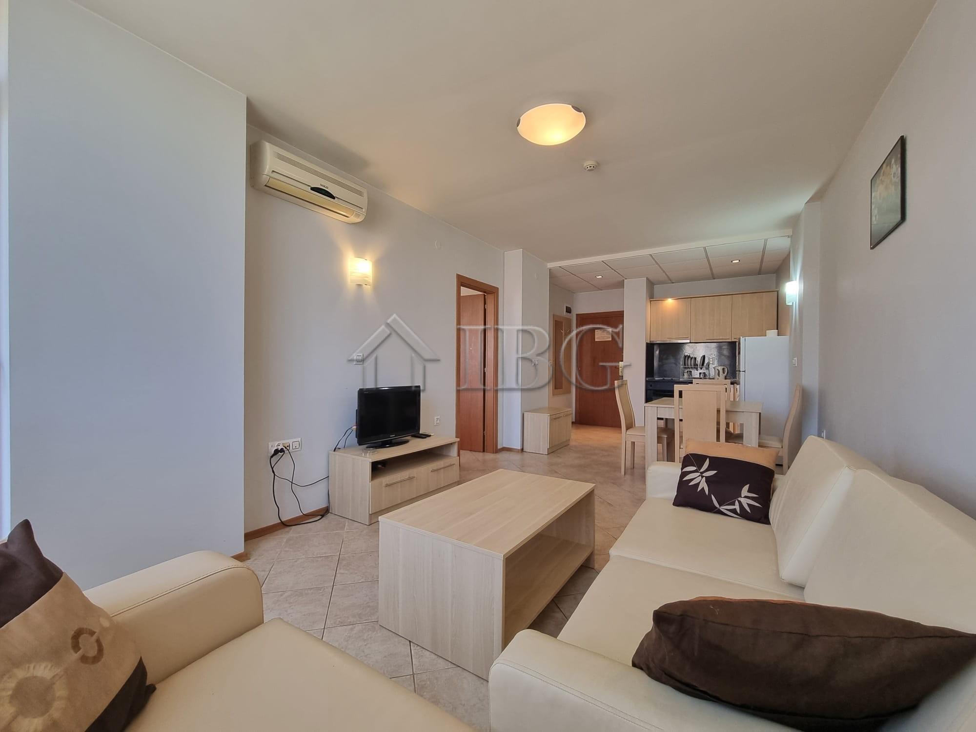 Spacious 1-Bedroom apartment in Poseidon, Sunny Beach — photo 6