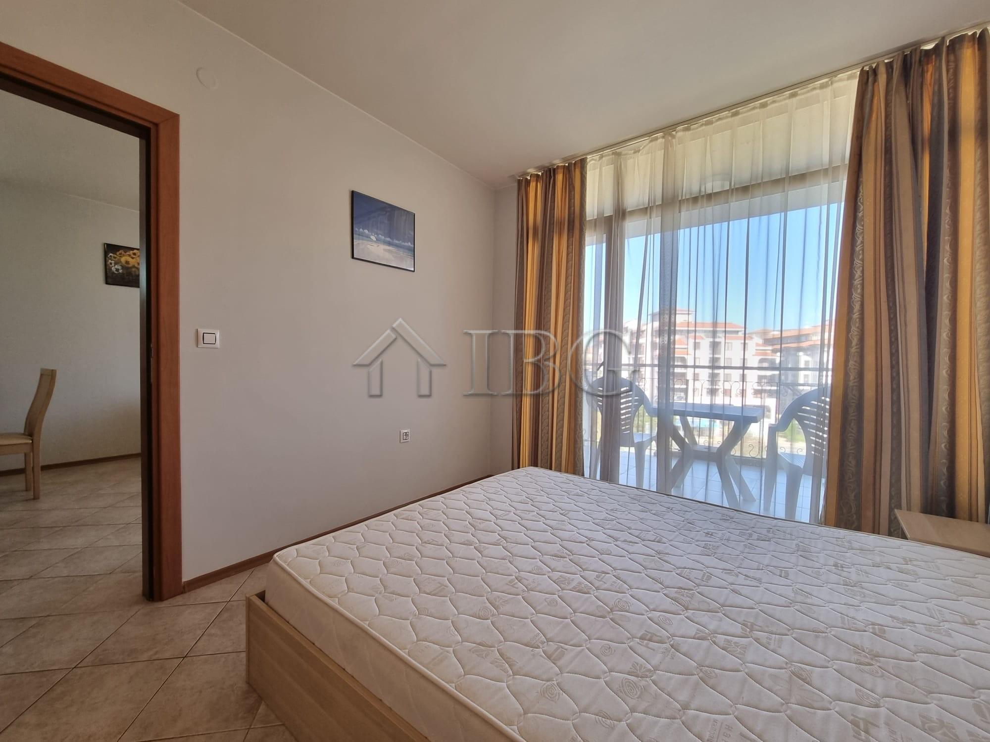 Spacious 1-Bedroom apartment in Poseidon, Sunny Beach — photo 14 of 17