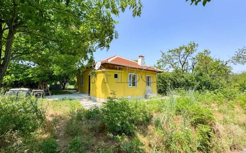 House with 3 Bedrooms and Large Yard Dyulevo, Burgas Region — main photo