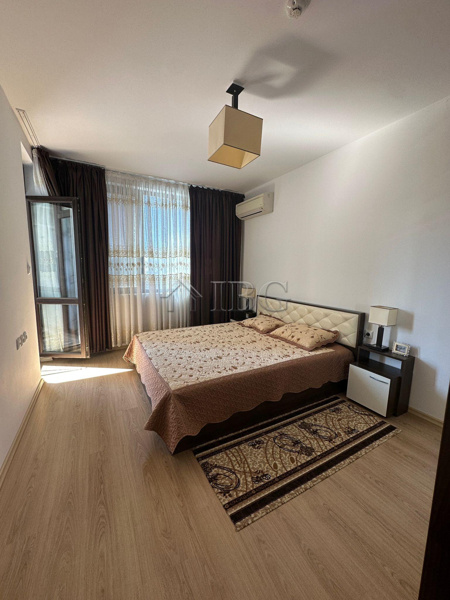 1-Bedroom Apartment with Pool View Raduga 2, Sveti Vlas — photo 9 of 17