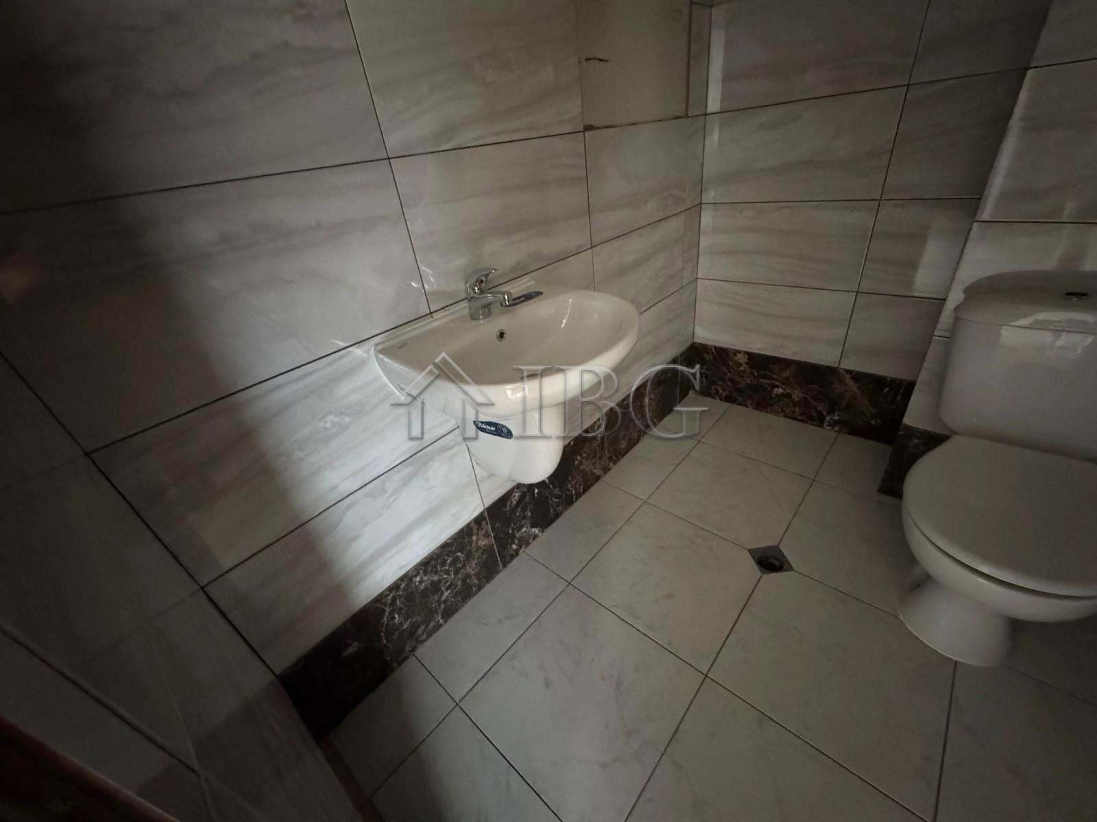 Spacious 2-Bedroom Apartment with frontal Sea View Sveti Vlas, First Line — photo 15 of 22