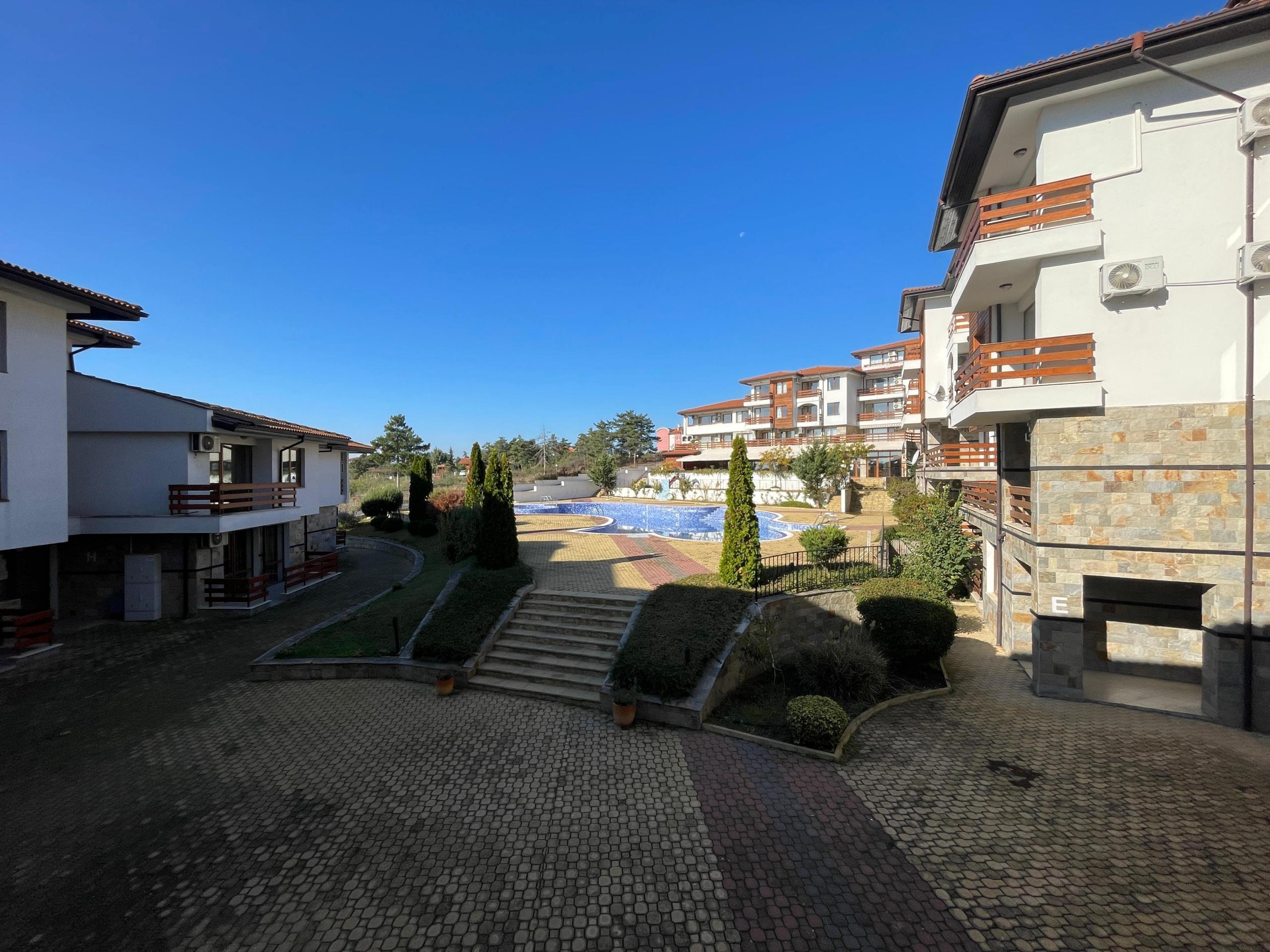 Spacious 1-Bedroom Apartment with Pool View Gardenia Hills, Sunny Beach — photo 4