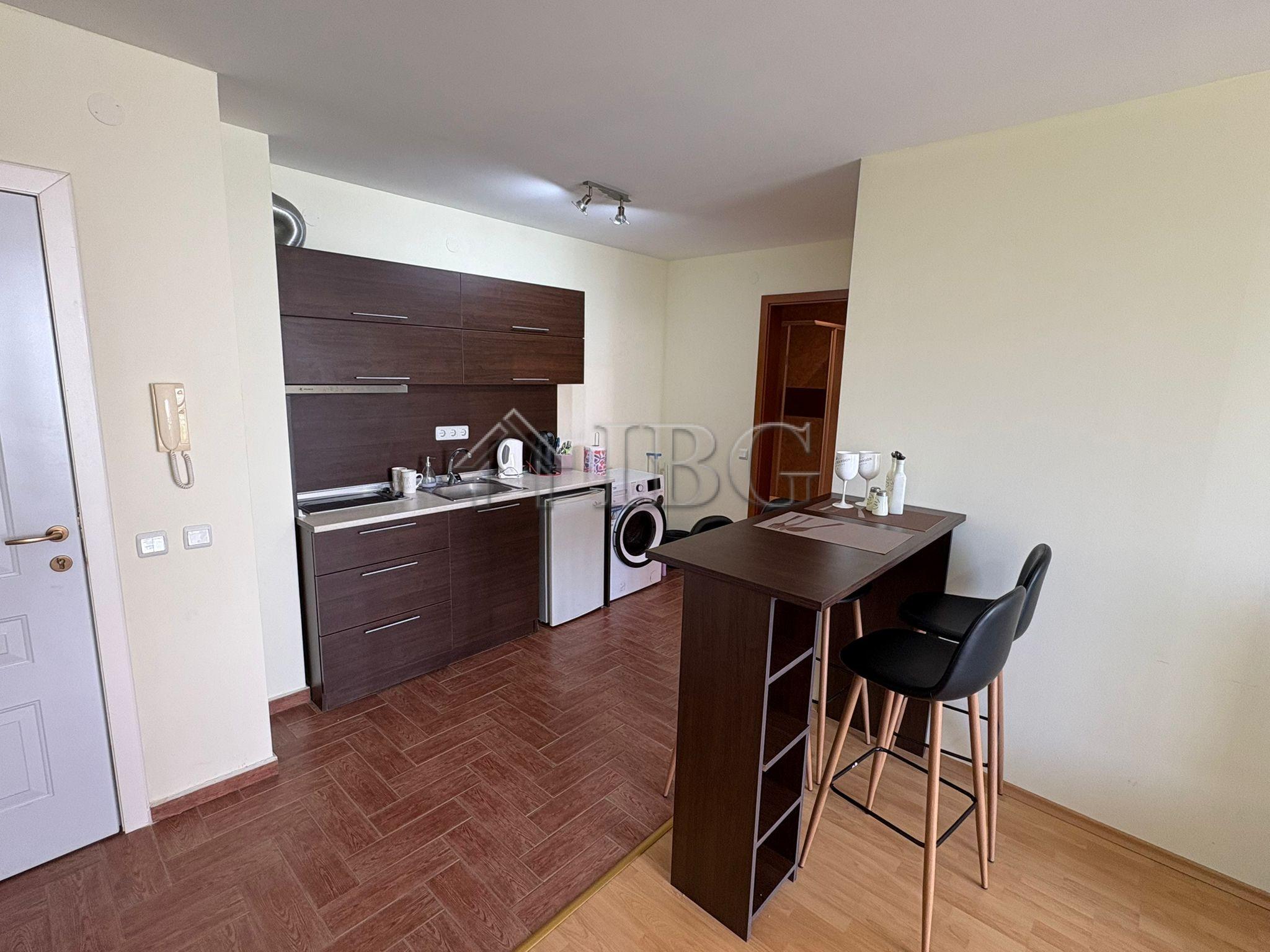 Furnished apartment with One Bedroom in Panorama Fort Beach, Sveti Vlas — photo 4 of 25