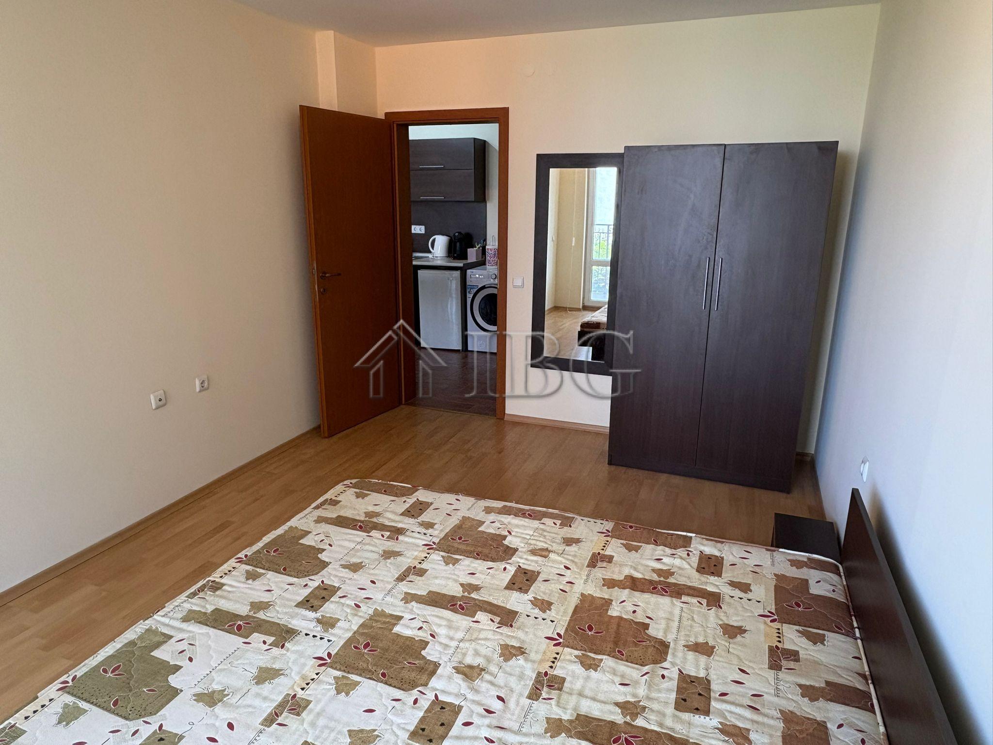 Furnished apartment with One Bedroom in Panorama Fort Beach, Sveti Vlas — photo 24 of 25